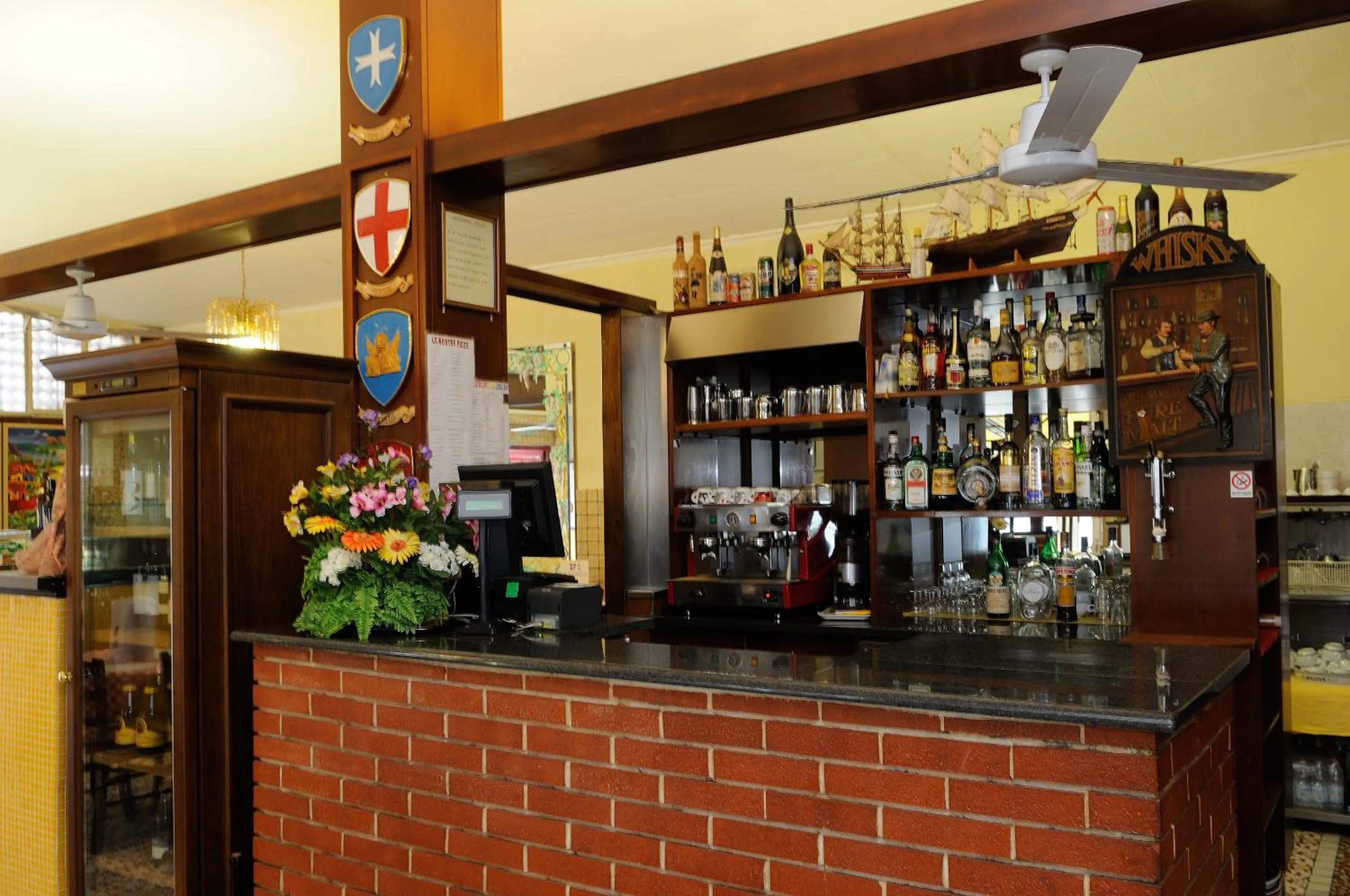 Restaurant/places to eat in Hotel Puntabella