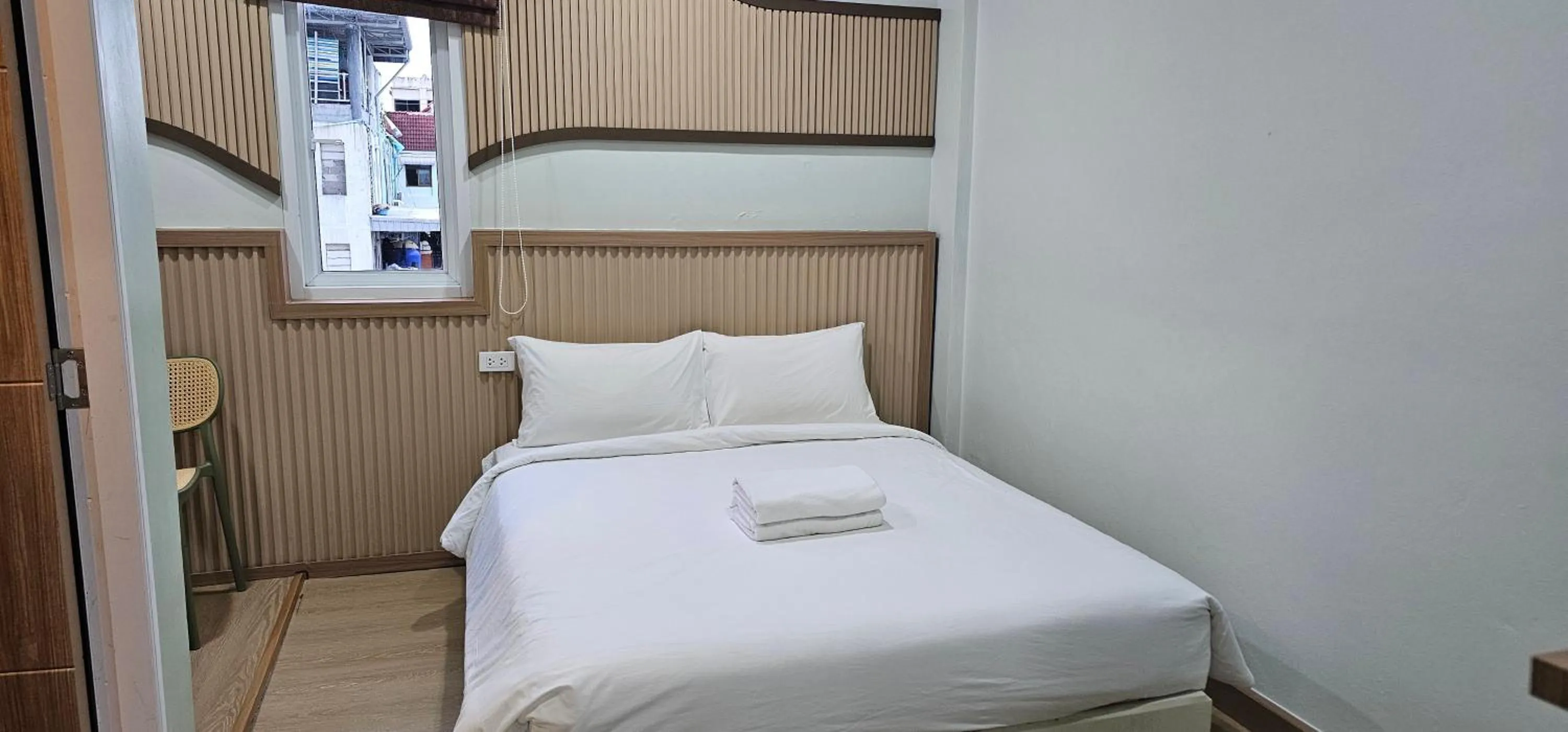 Bed in Lub Nai Hostel