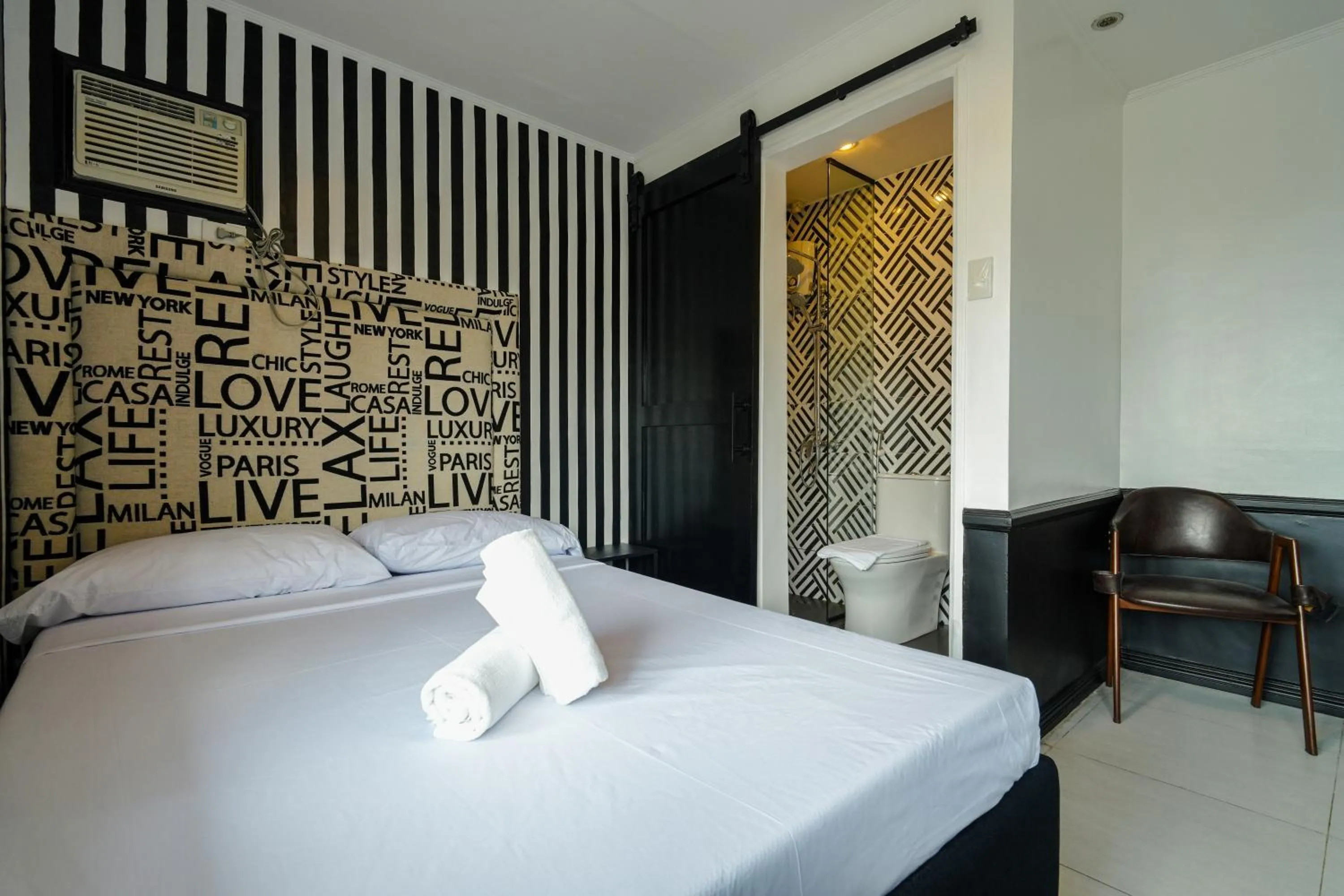 Bed in Jacobs Hill Tagaytay