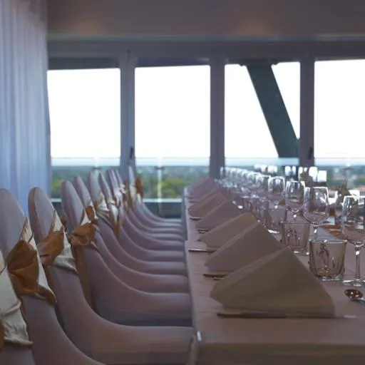 Calamvale Hotel Suites and Conference Centre