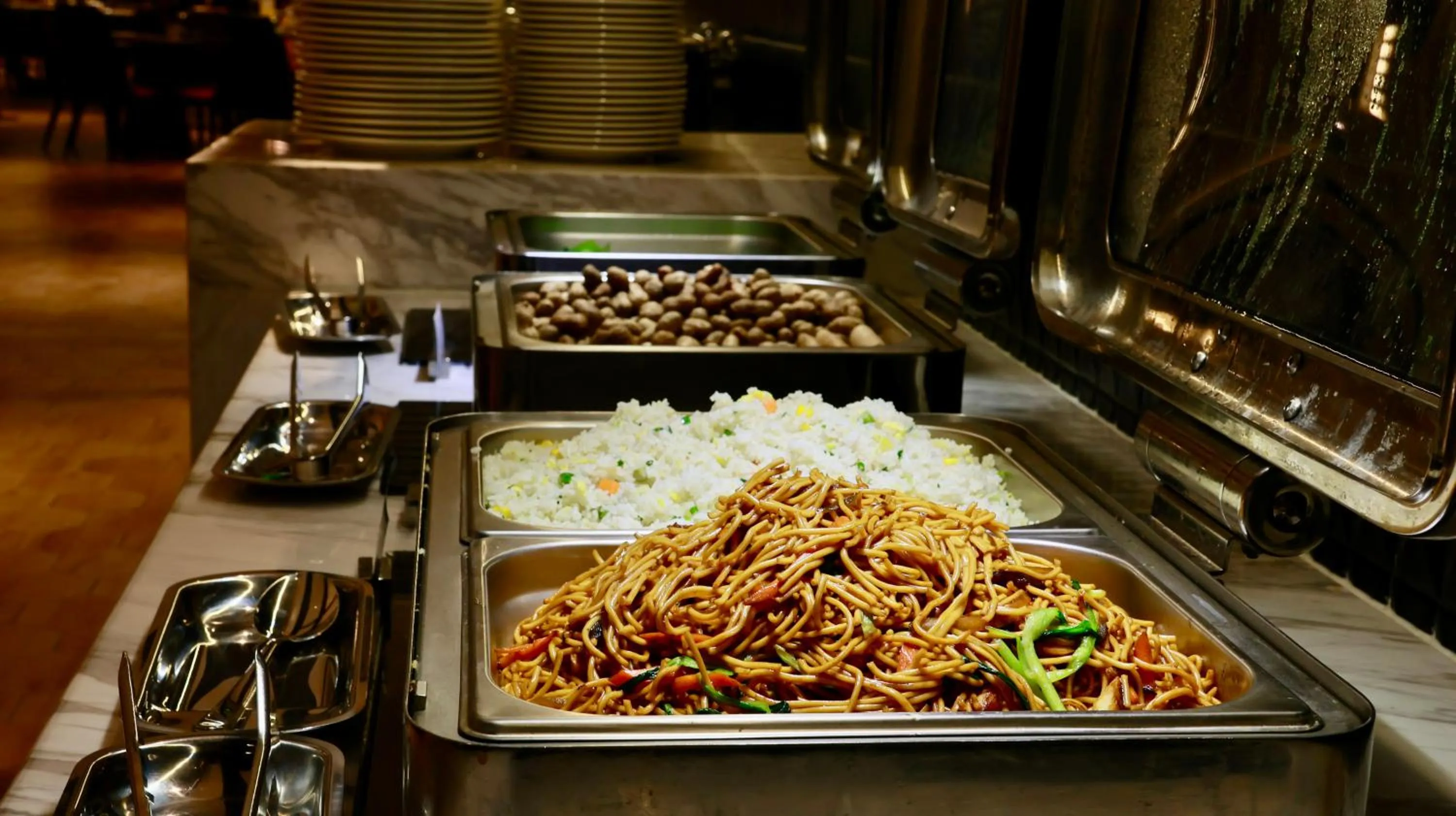 Buffet breakfast in Shanghai Hongqiao Yankuang Tulip Hotel