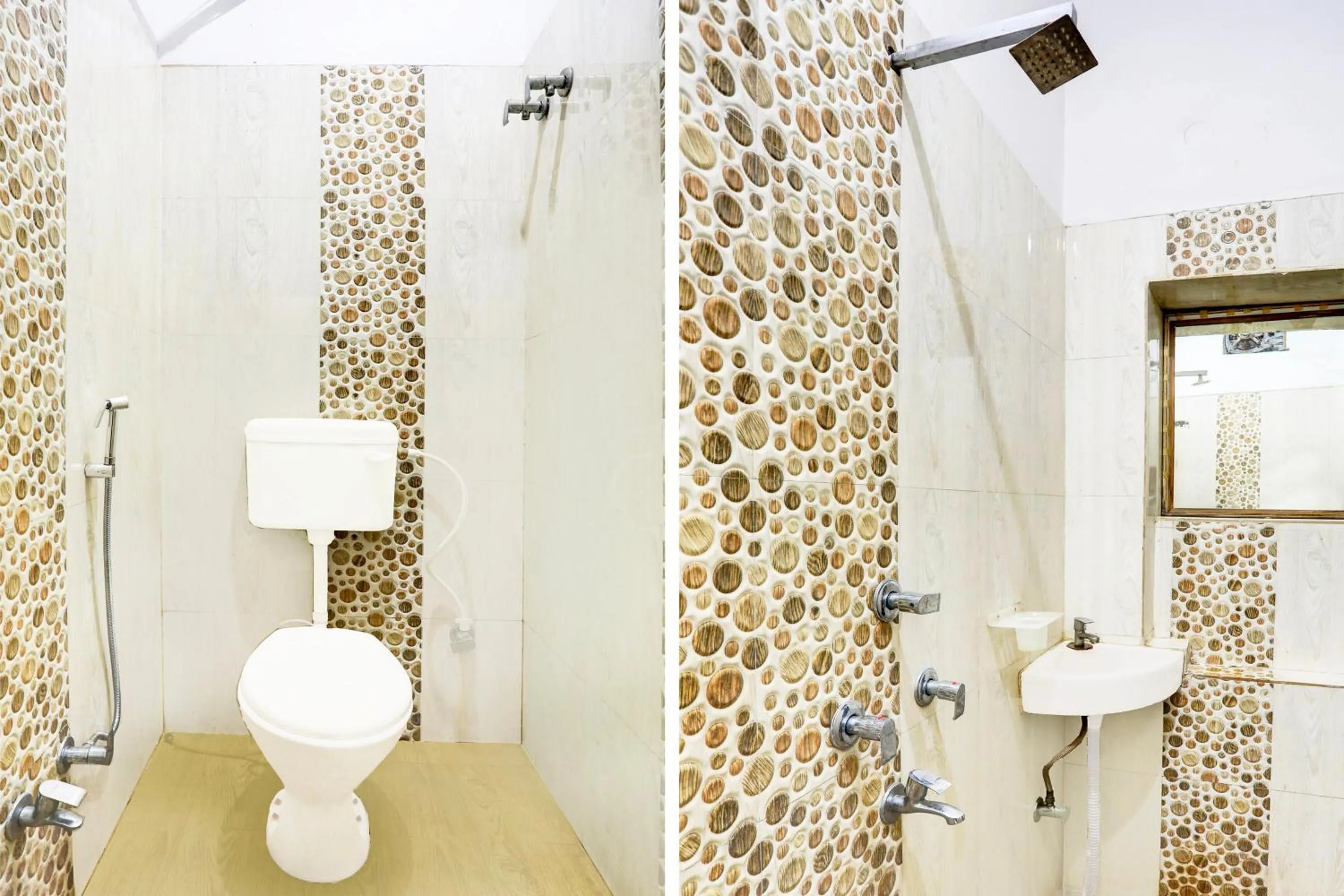 Bathroom in HOTEL O ORVIN INN