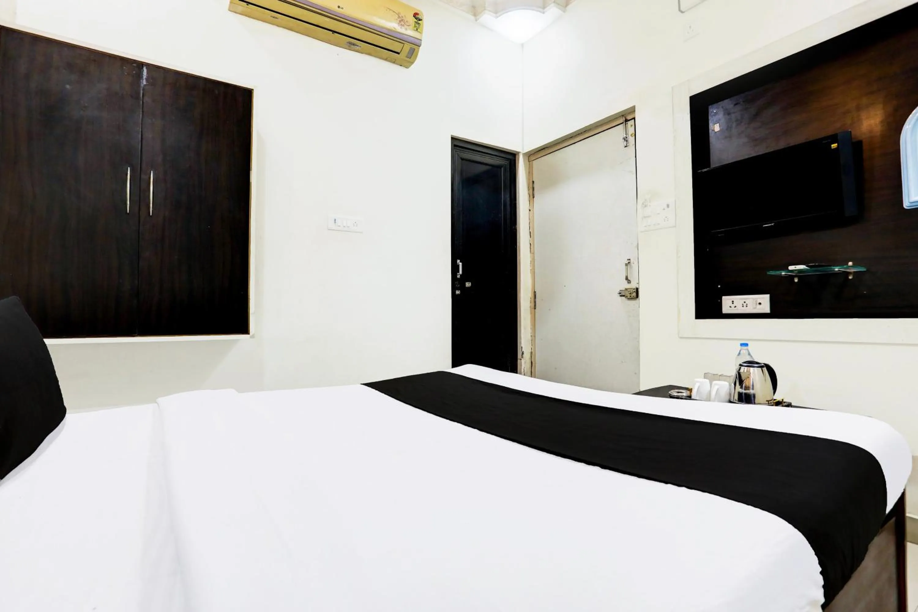 Bedroom, Bed in HOTEL O ORVIN INN