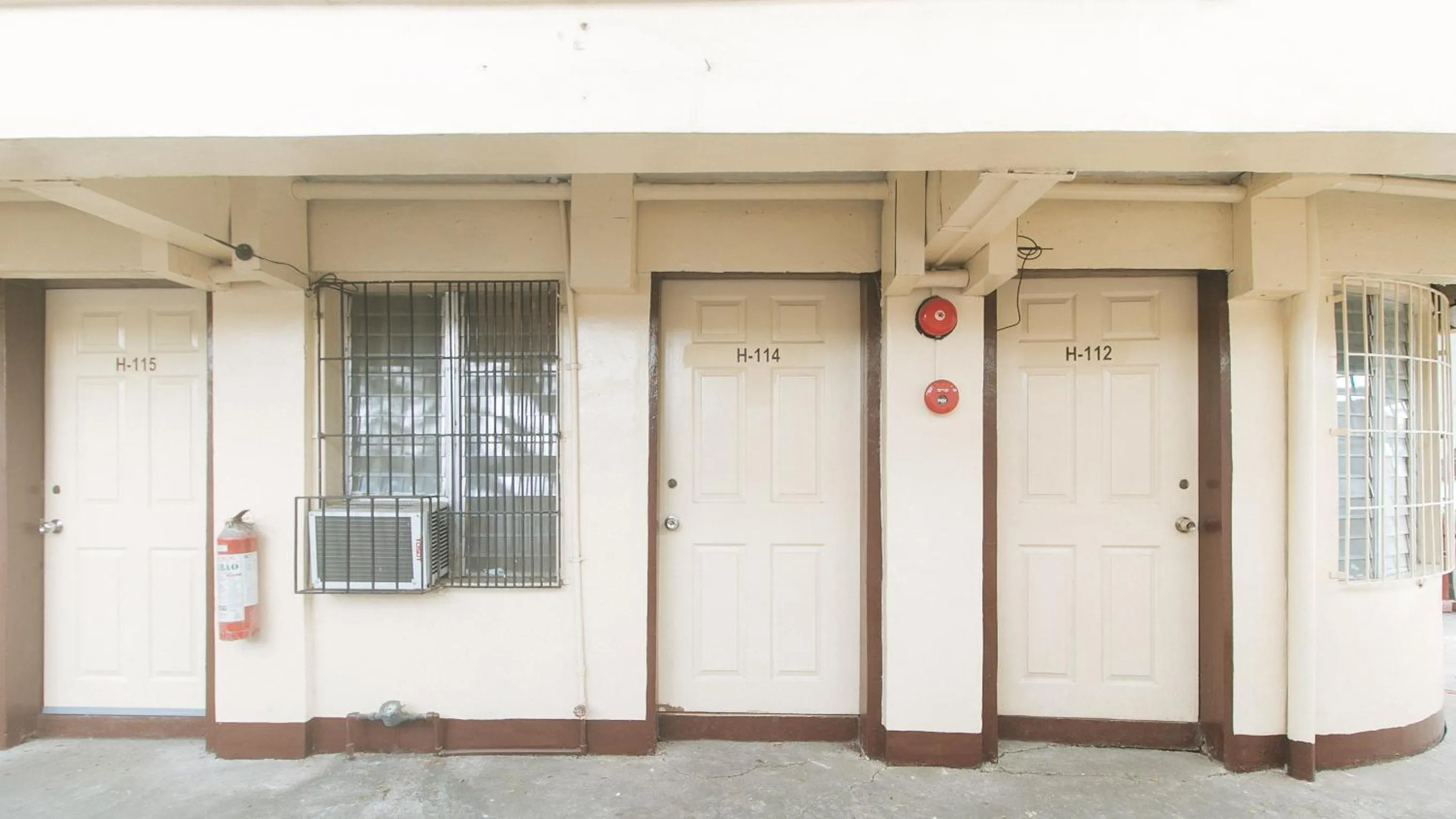 Facade/entrance in RedDoorz at City Stay Inns Marilao