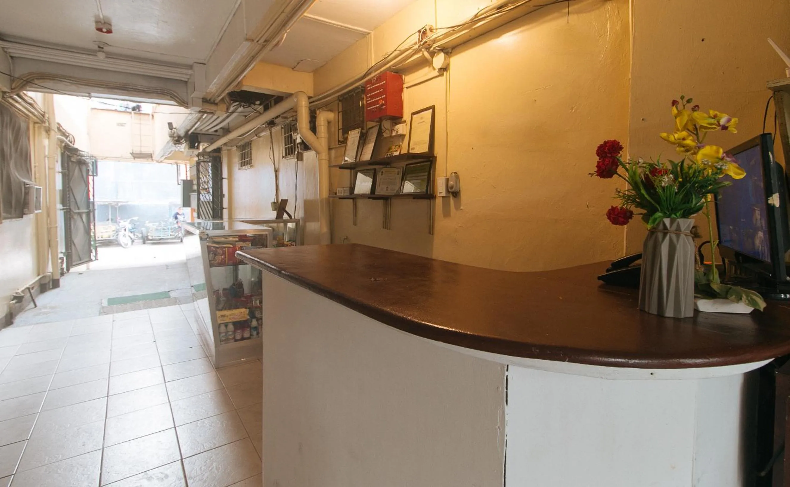 Lobby or reception in RedDoorz at City Stay Inns Marilao