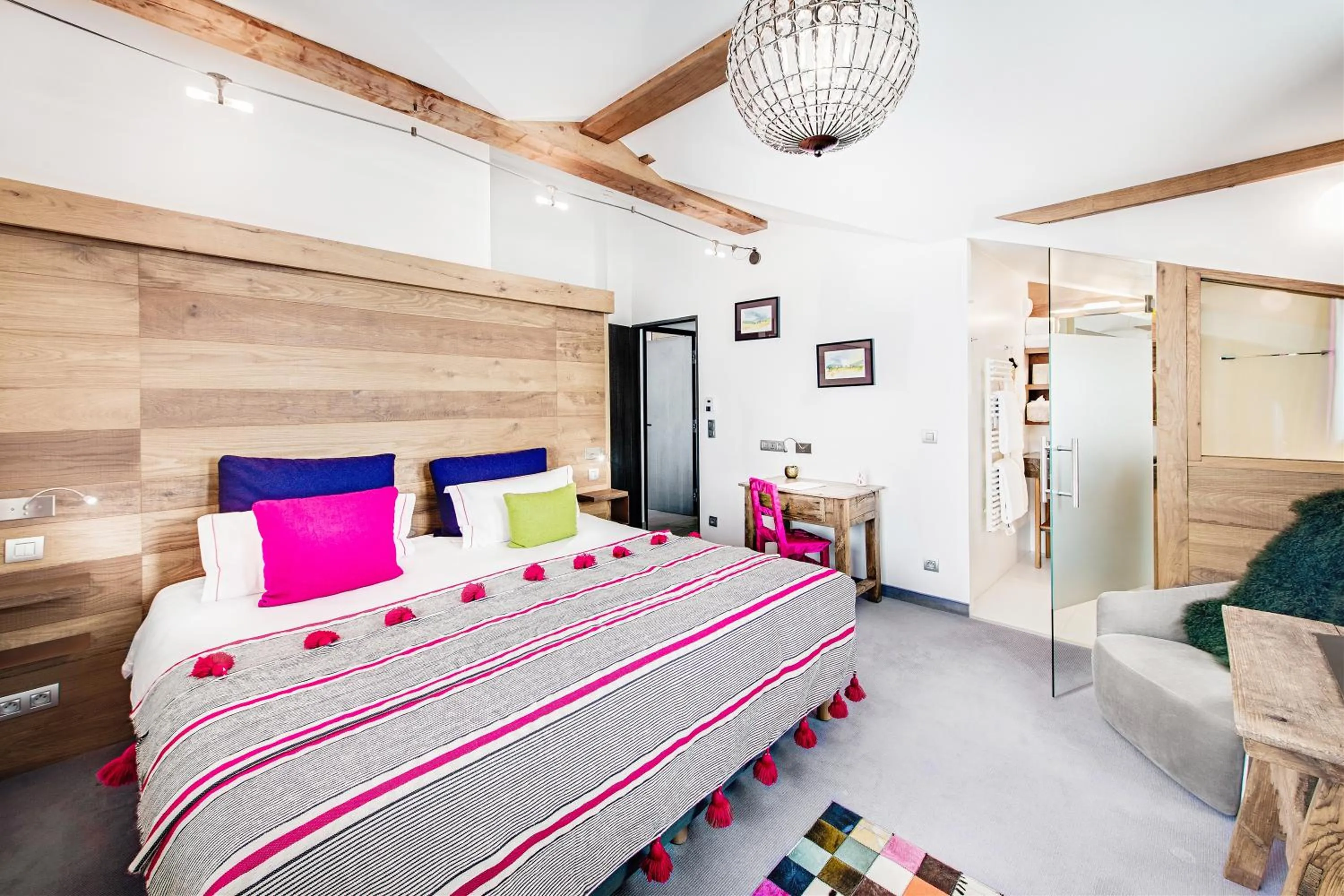 Bed in Hotel Pashmina Le Refuge