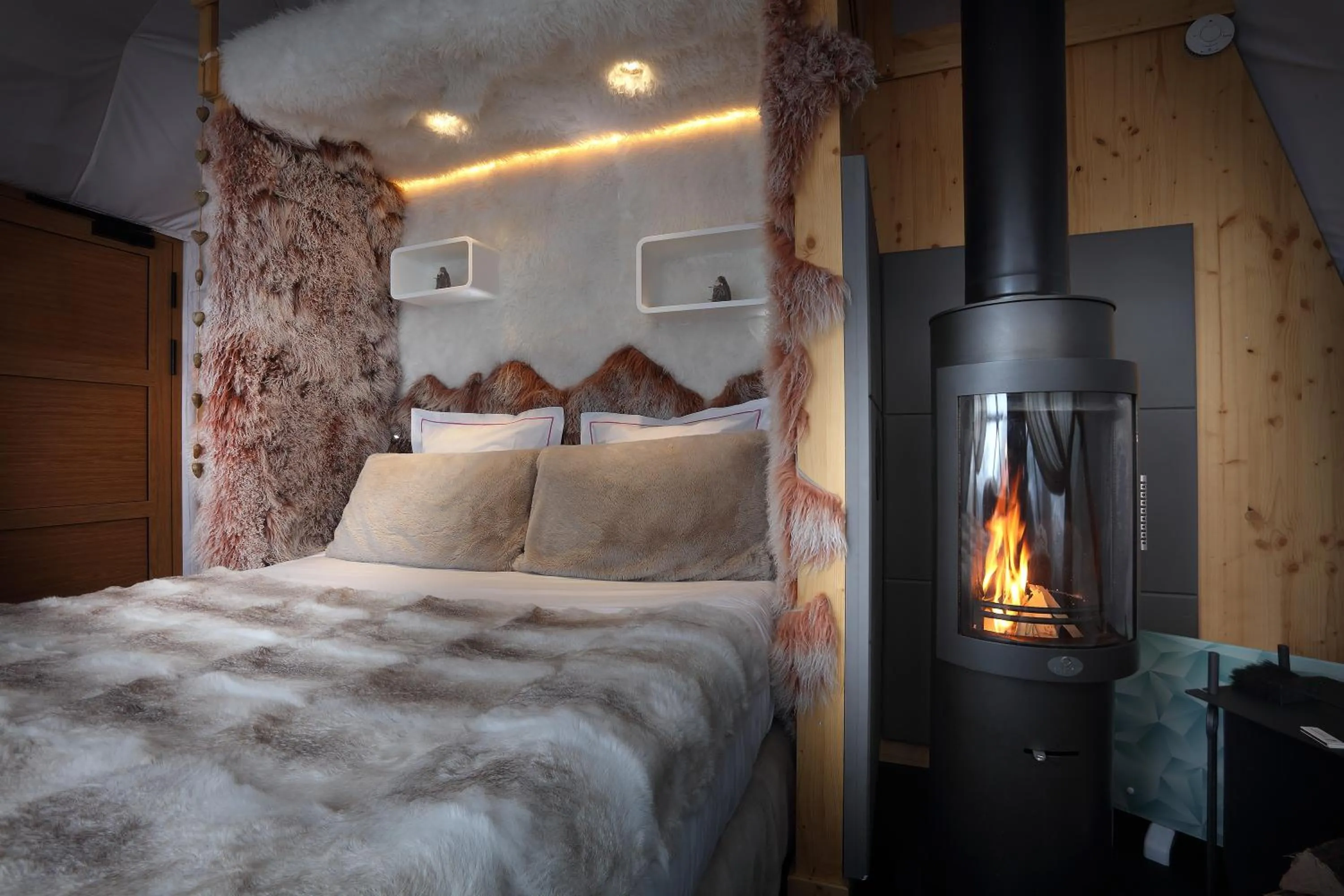 Bed in Hotel Pashmina Le Refuge