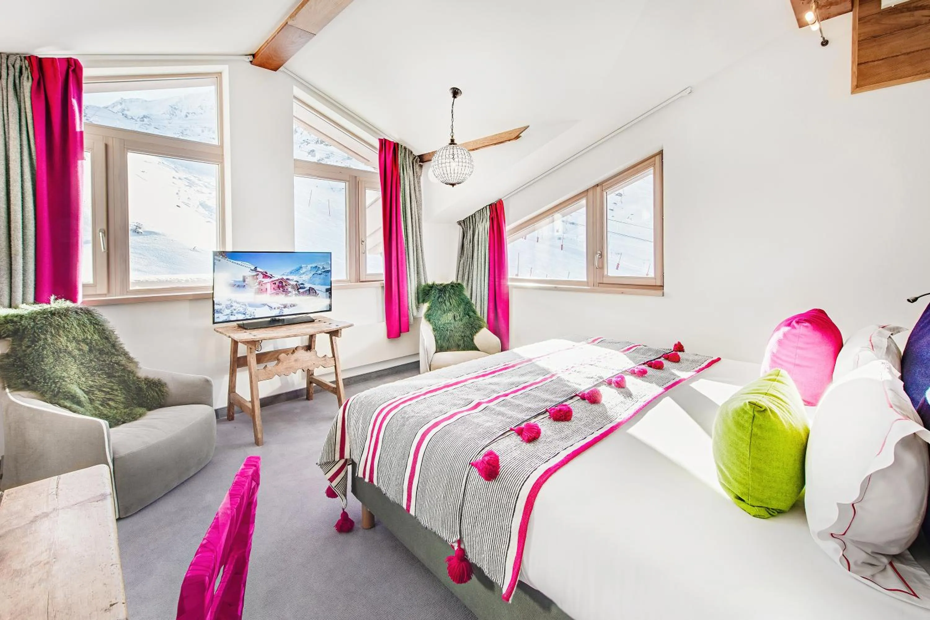 Bed in Hotel Pashmina Le Refuge