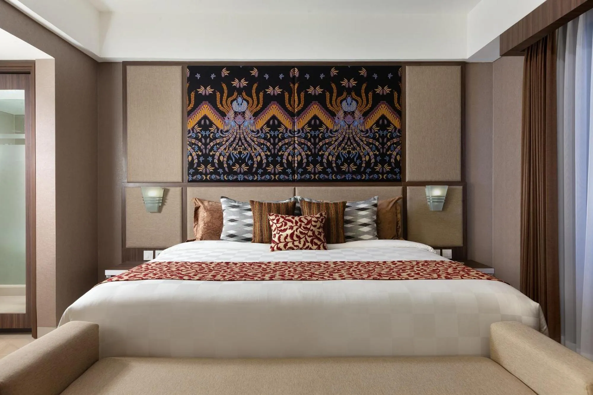 Bedroom, Bed in The Alana Hotel & Conference Center Malioboro Yogyakarta by ASTON