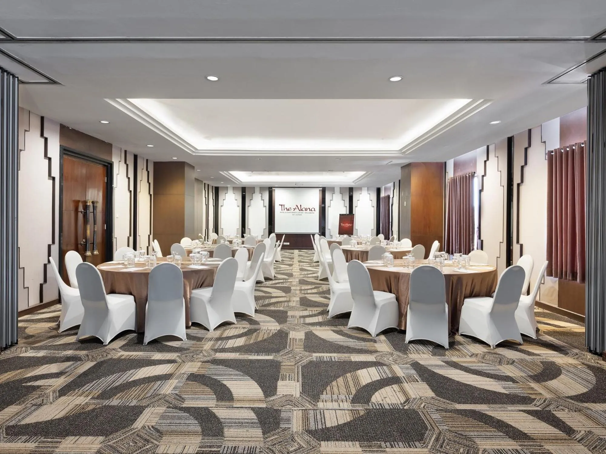 Meeting/conference room in The Alana Hotel & Conference Center Malioboro Yogyakarta by ASTON