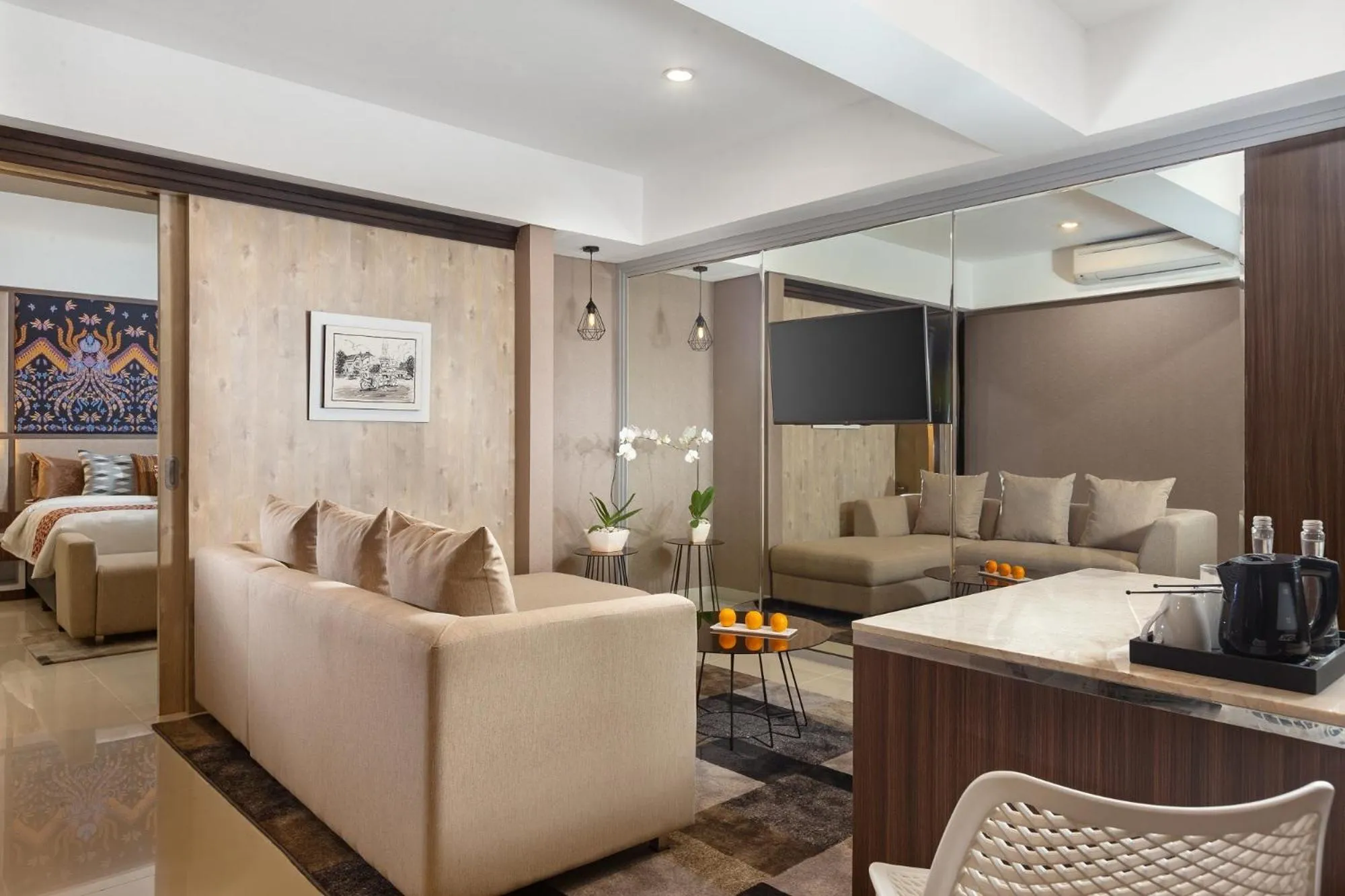 Living room in The Alana Hotel & Conference Center Malioboro Yogyakarta by ASTON