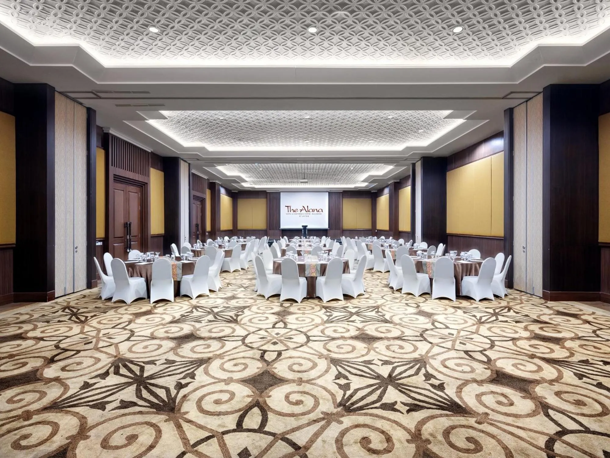 Meeting/conference room in The Alana Hotel & Conference Center Malioboro Yogyakarta by ASTON