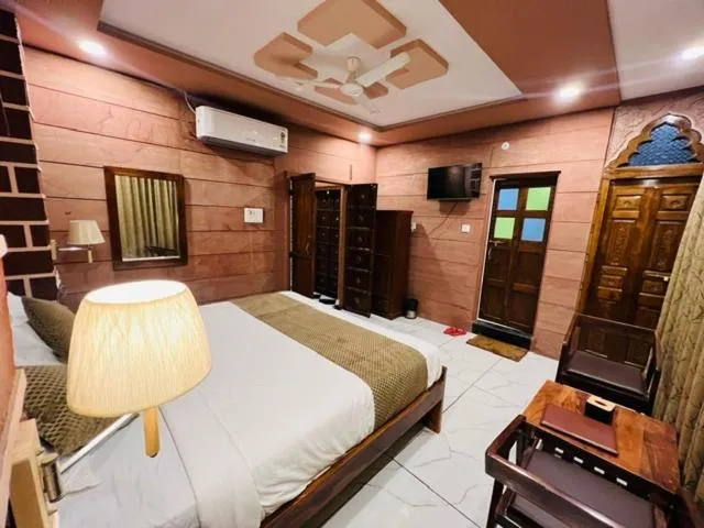 Property building, Bed in The Raj Heritage