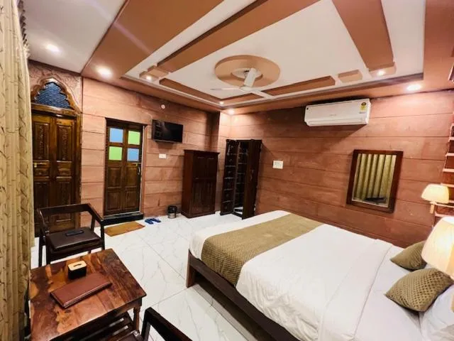 Property building, Bed in The Raj Heritage