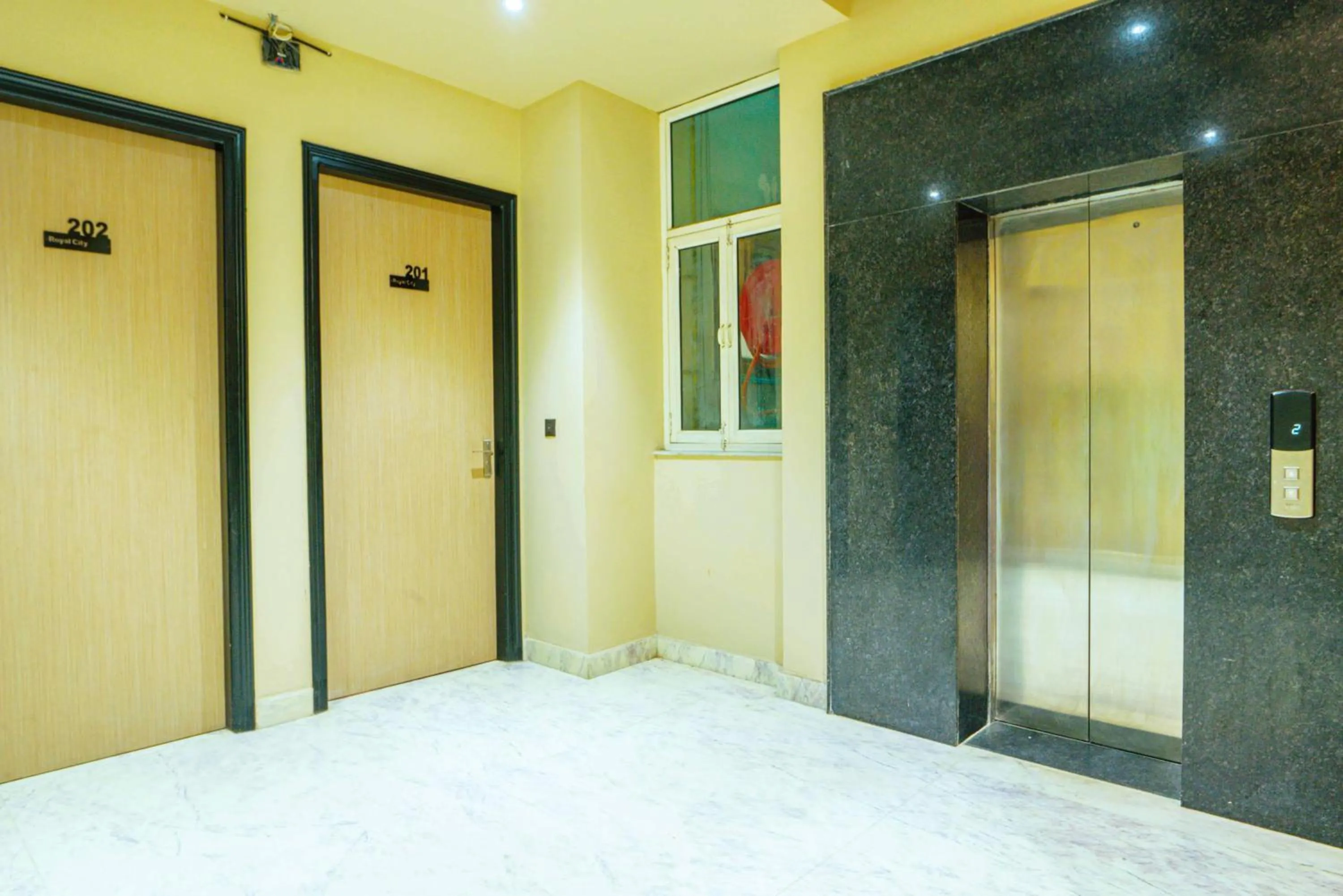 elevator in Treebo Royal City