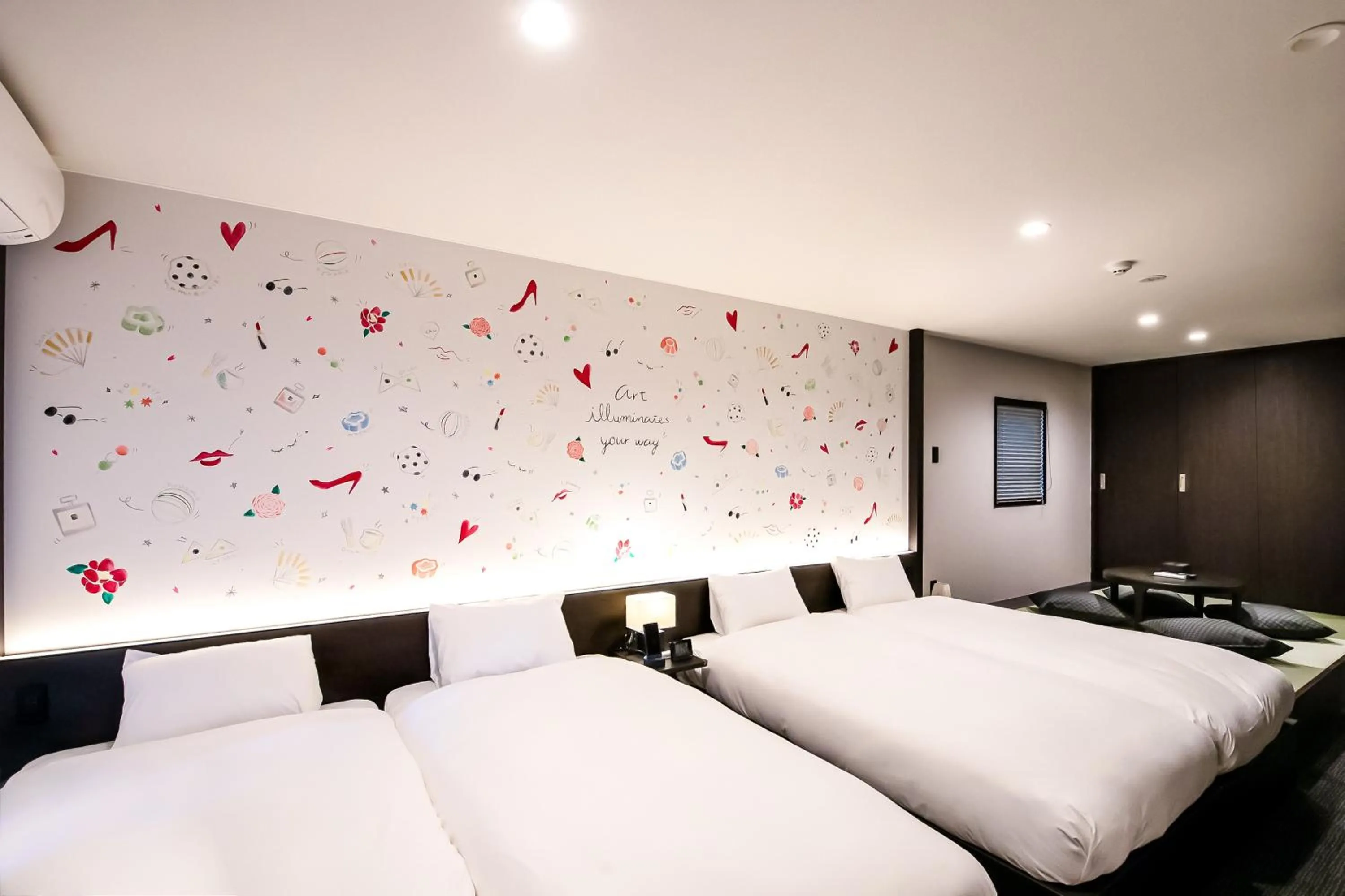 Photo of the whole room, Bed in Randor Residence Kyoto Nijo Castle