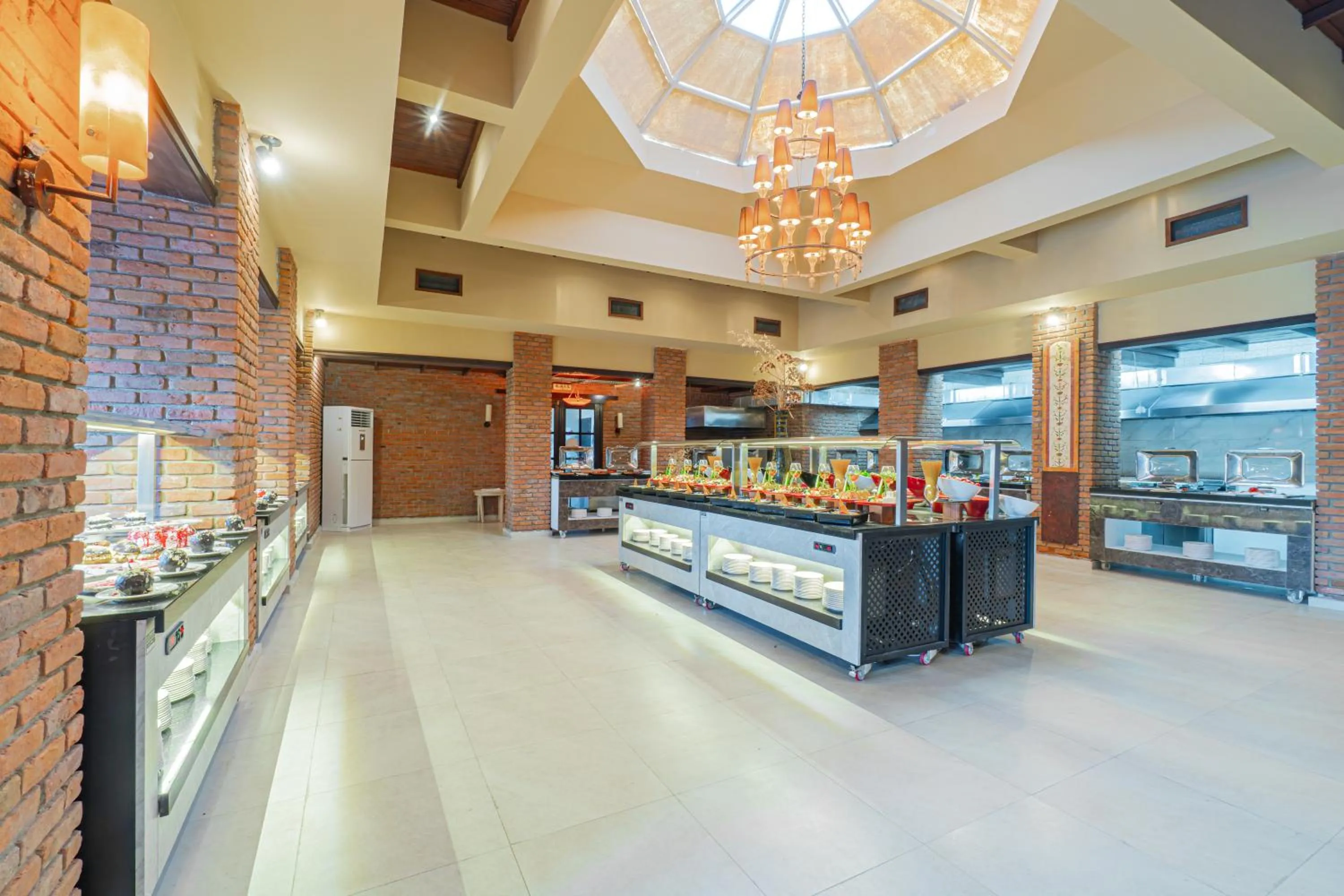 Restaurant/places to eat in Alexander The Great Resort & Spa