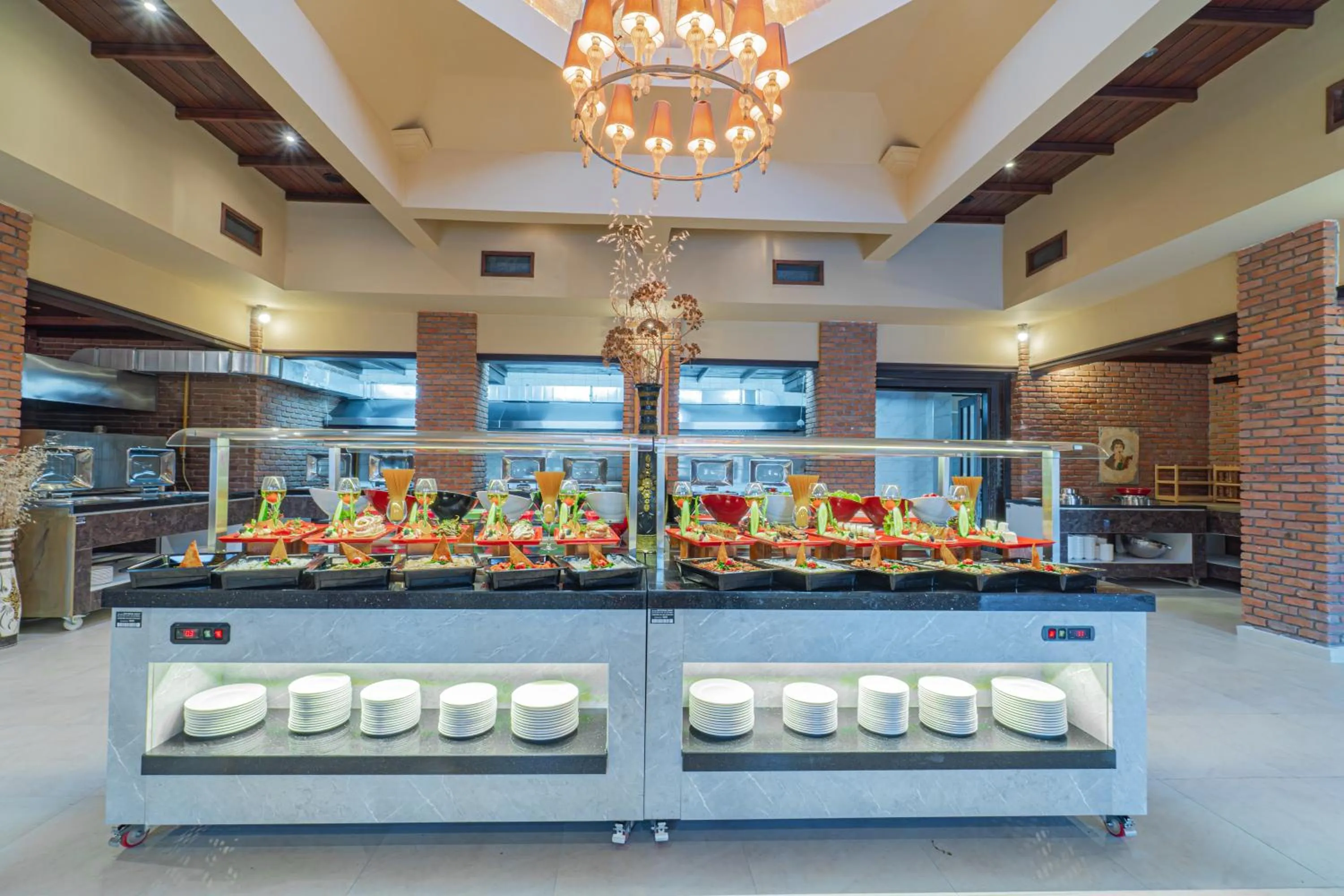 Restaurant/places to eat in Alexander The Great Resort & Spa