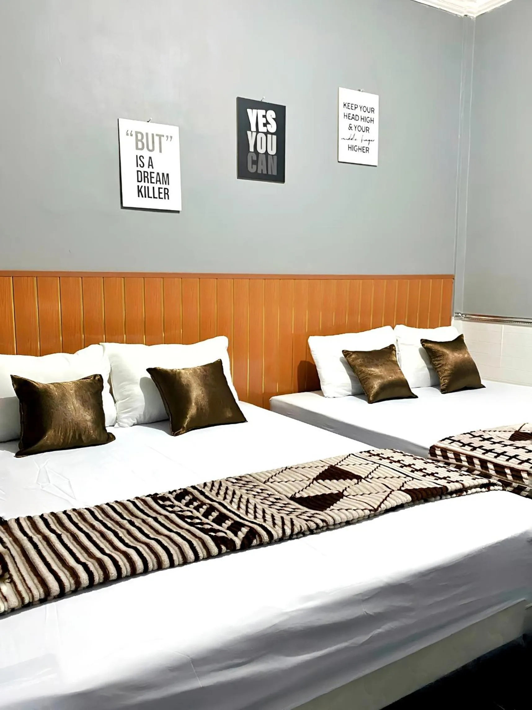 Bed in Jogja Day Inn