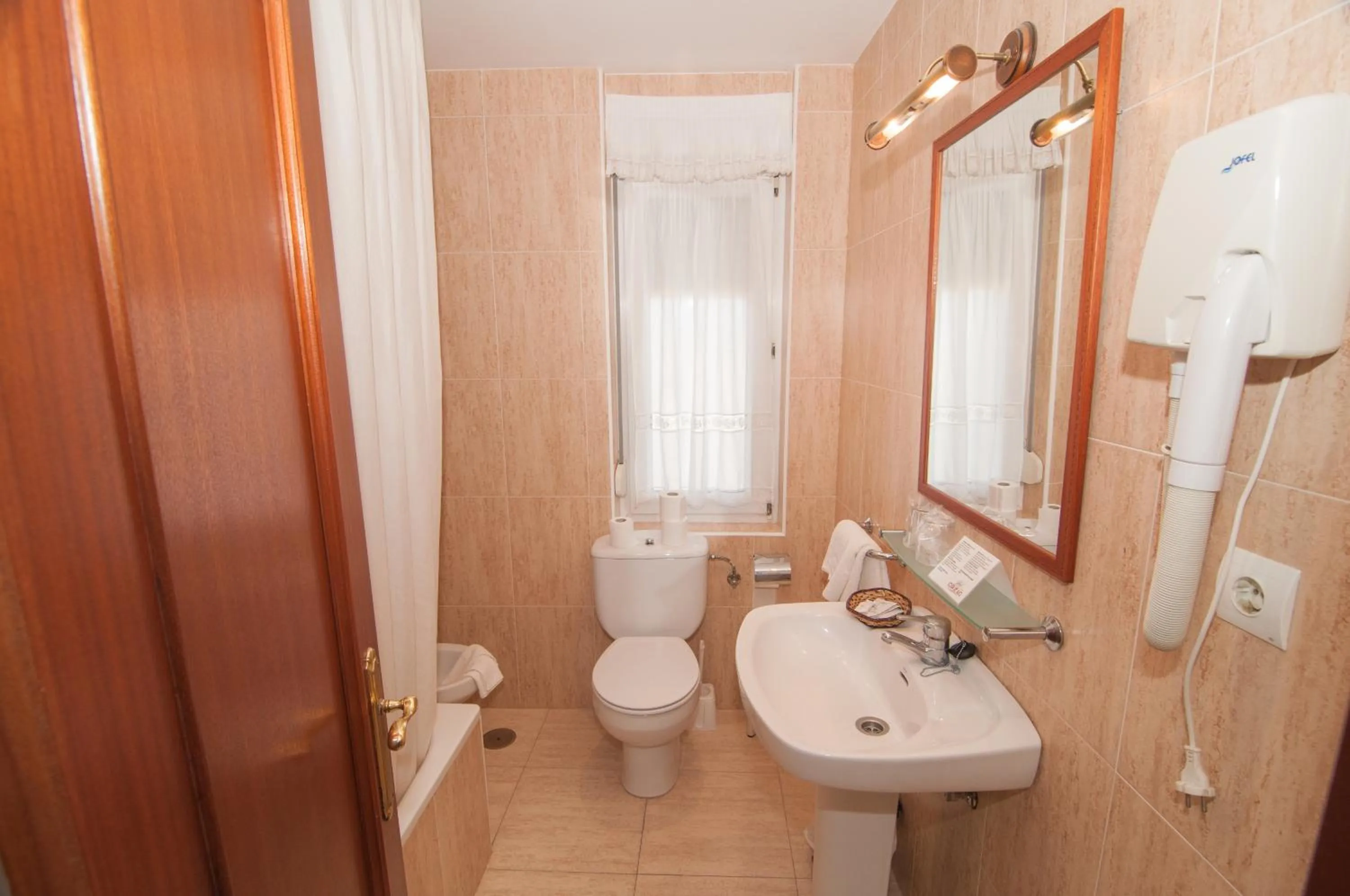 Bathroom in Hotel Costa de Ajo