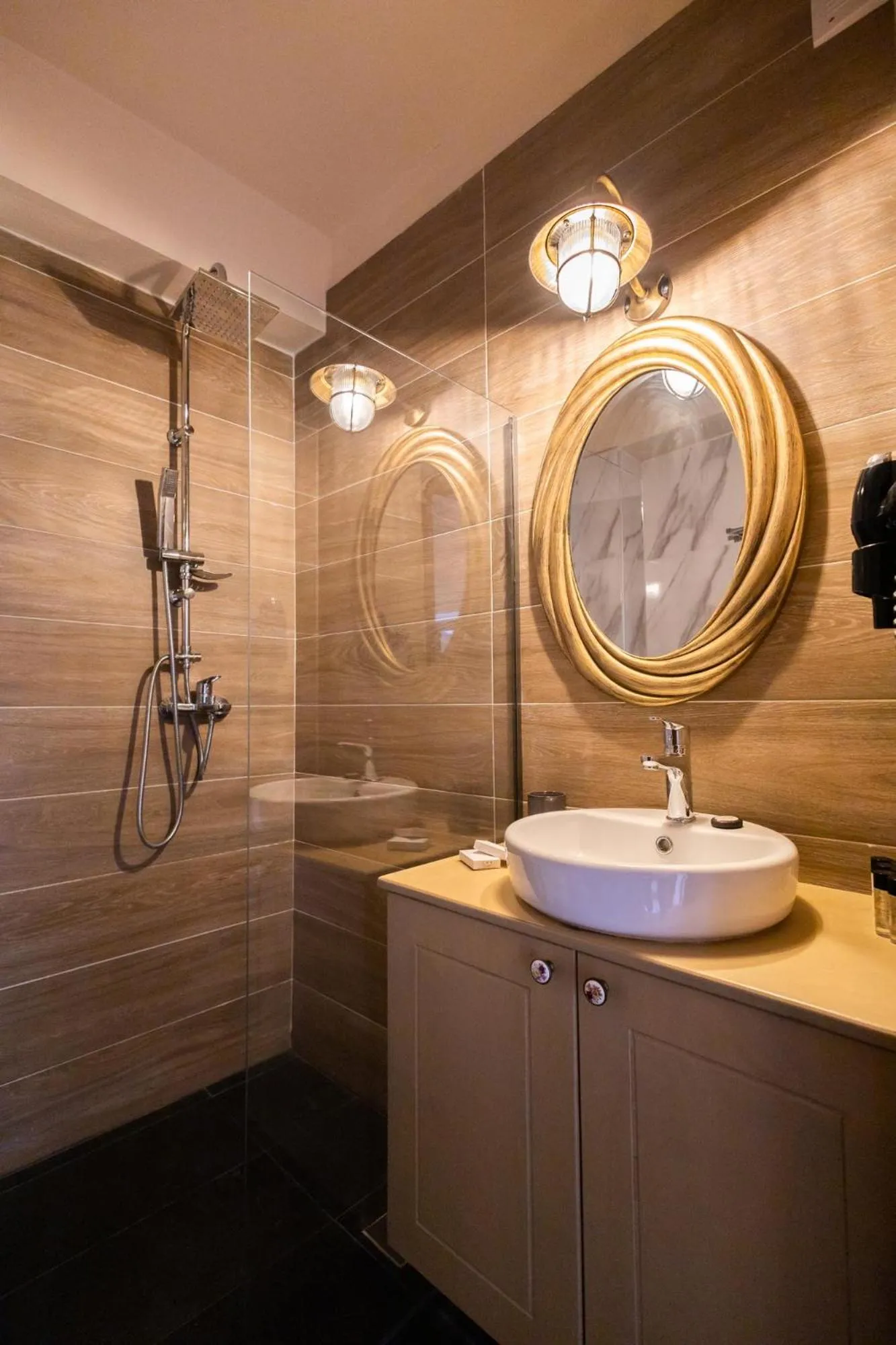 Shower in April Medieval Hotel