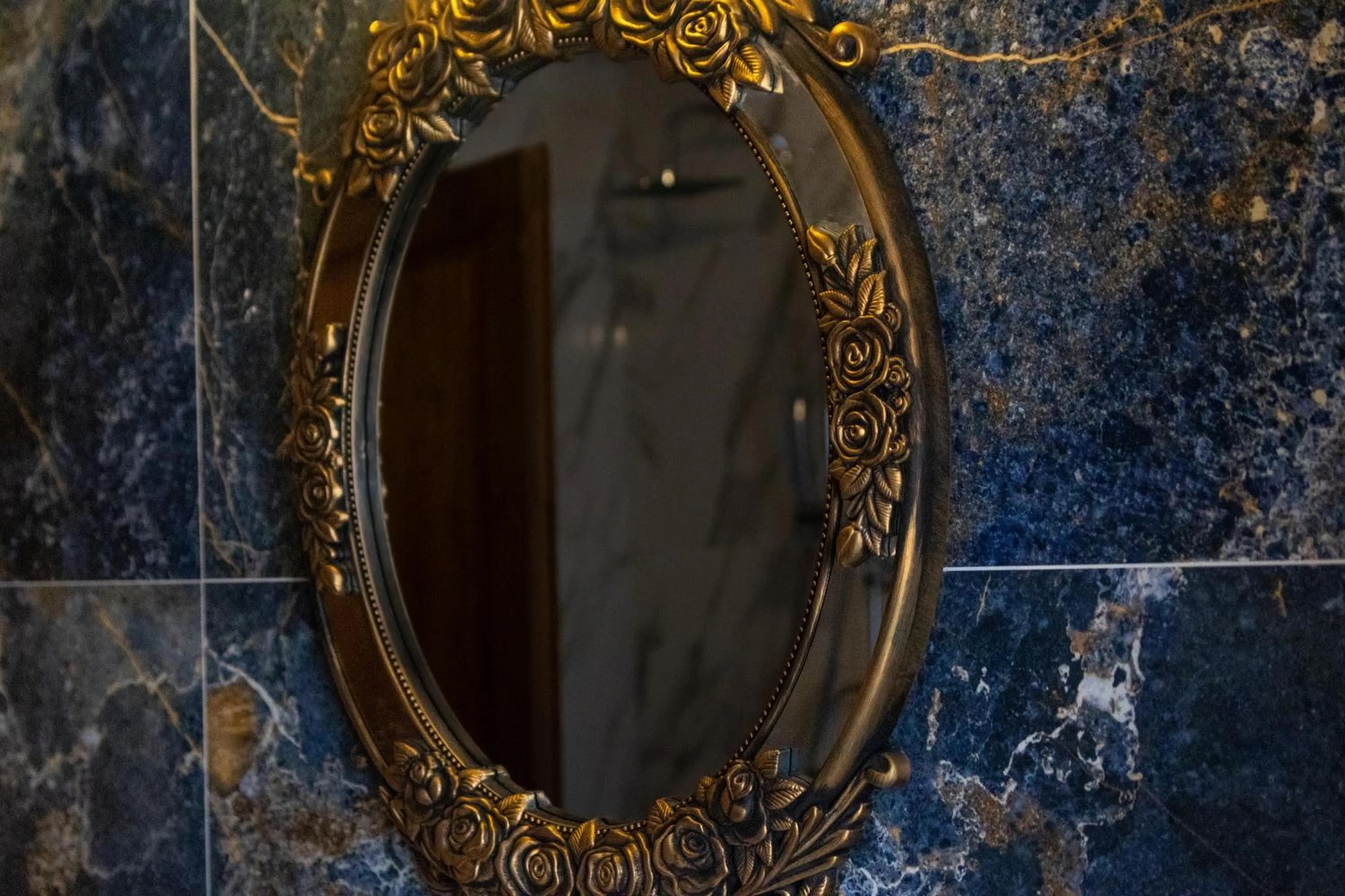 Bathroom in April Medieval Hotel