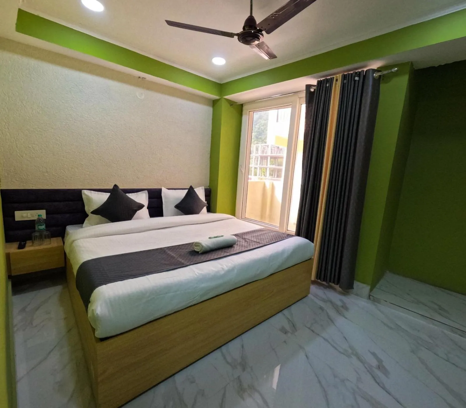 Bed in Hotel Aastha Height