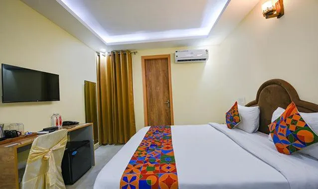 Bed in Immense Residency