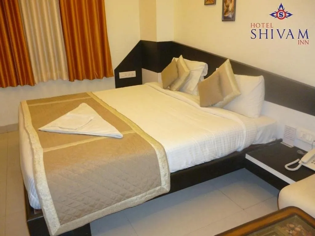 Bed in Hotel Shivam Inn