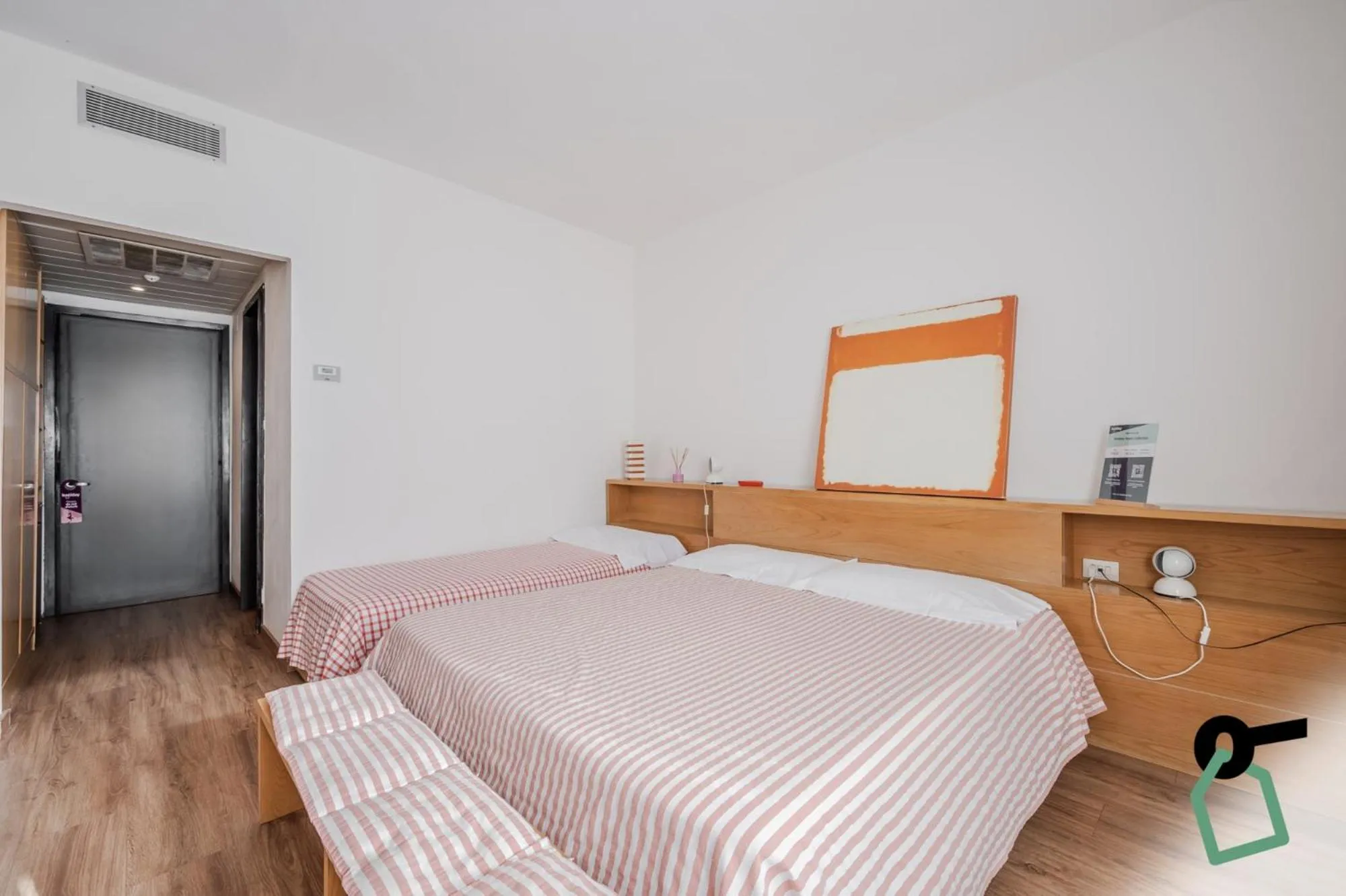 Bedroom, Bed in HOTIDAY Room Collection - Sarzana