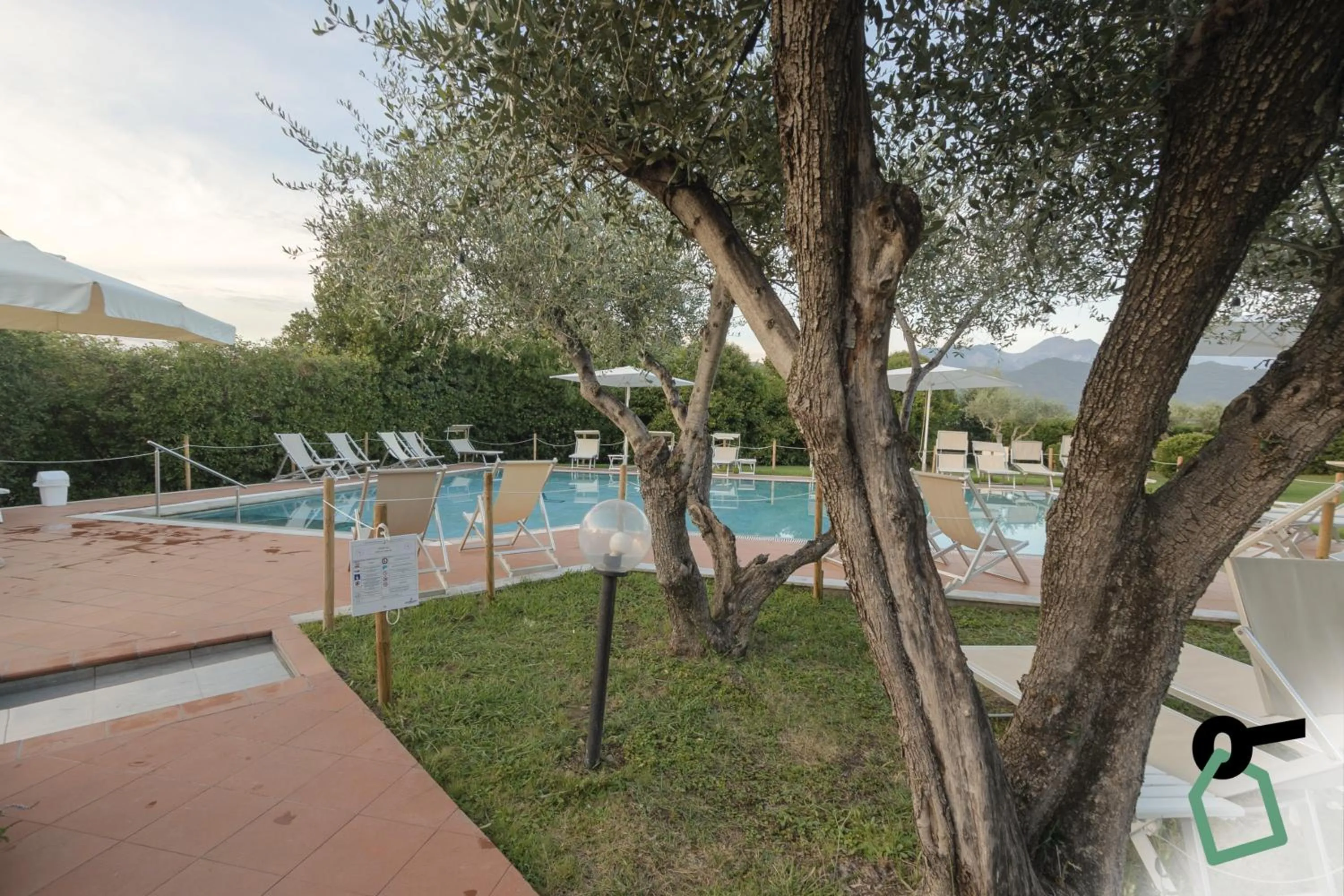 Swimming pool in HOTIDAY Room Collection - Sarzana