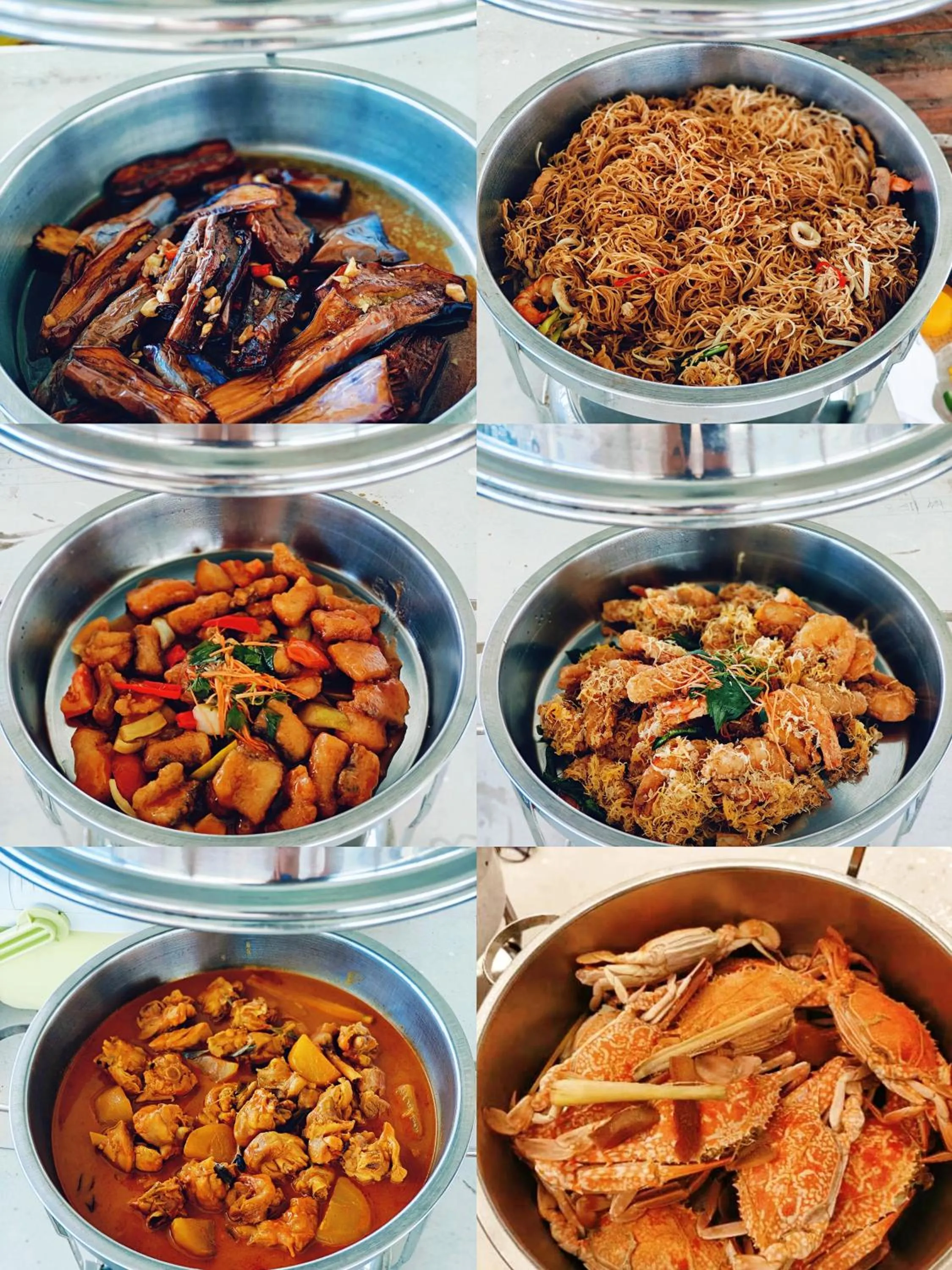 Food and drinks in Bubblefish Water Villa