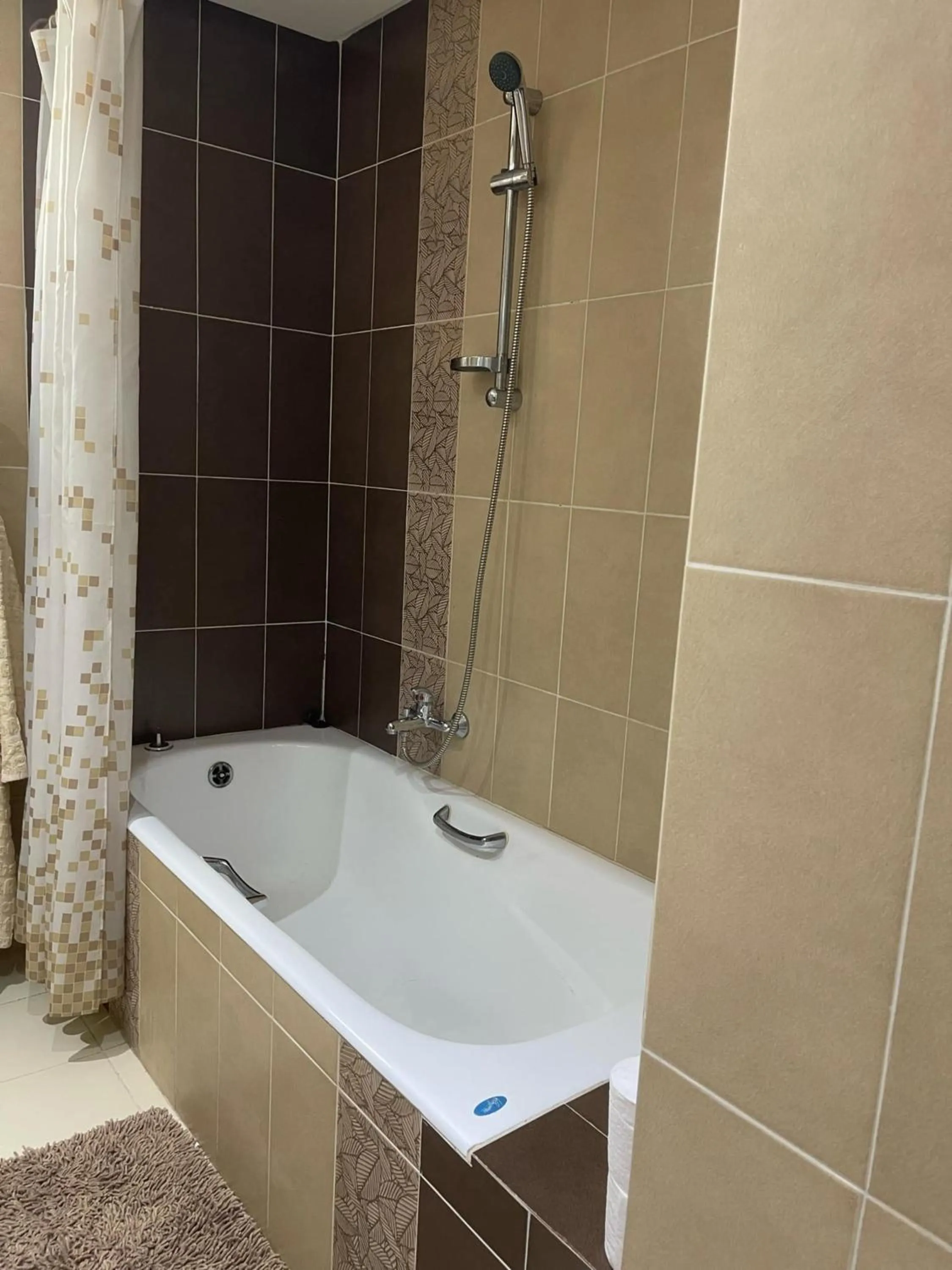 Bathroom in Le Parisien Tunis