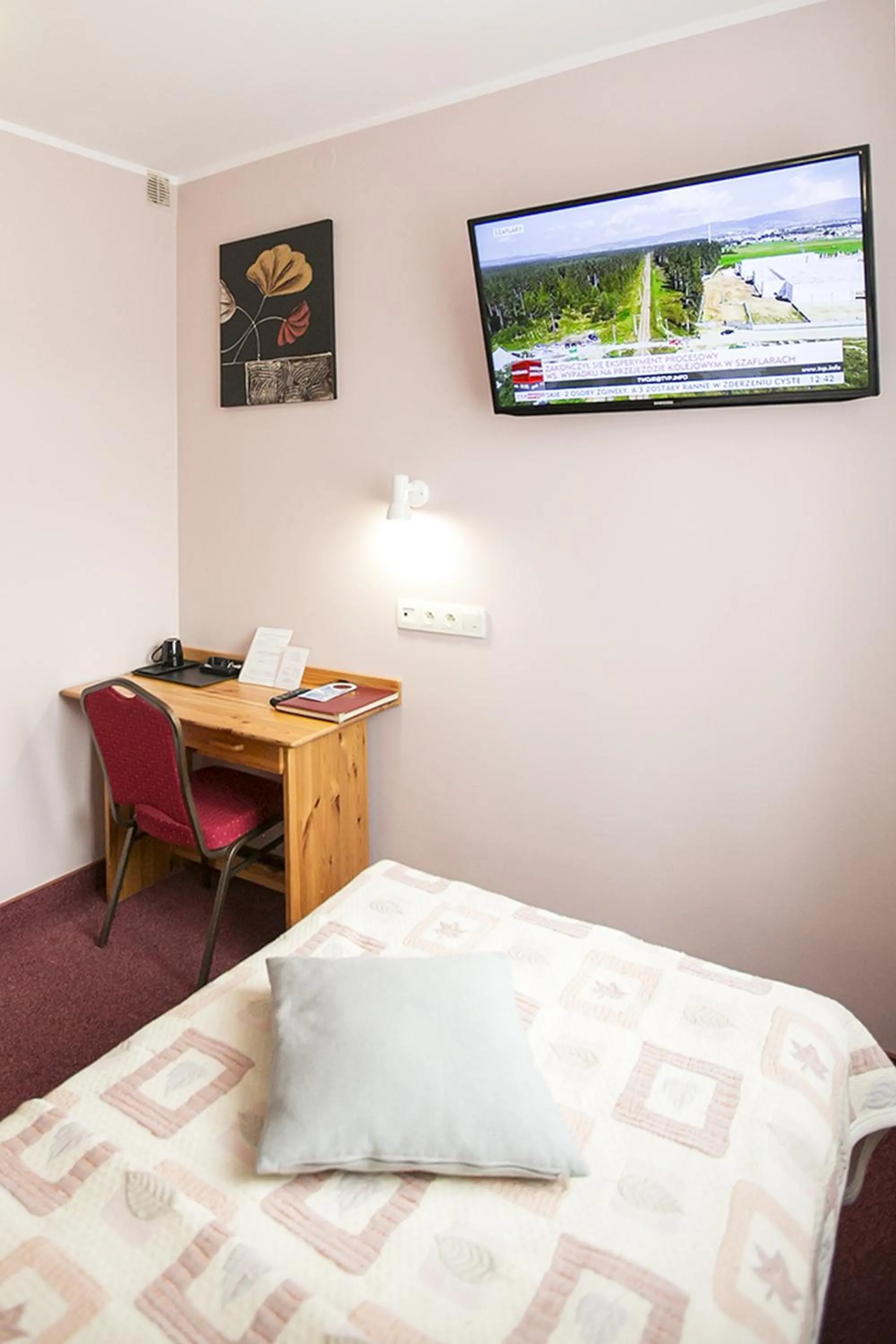 Photo of the whole room, Bed in Hotel Unibus