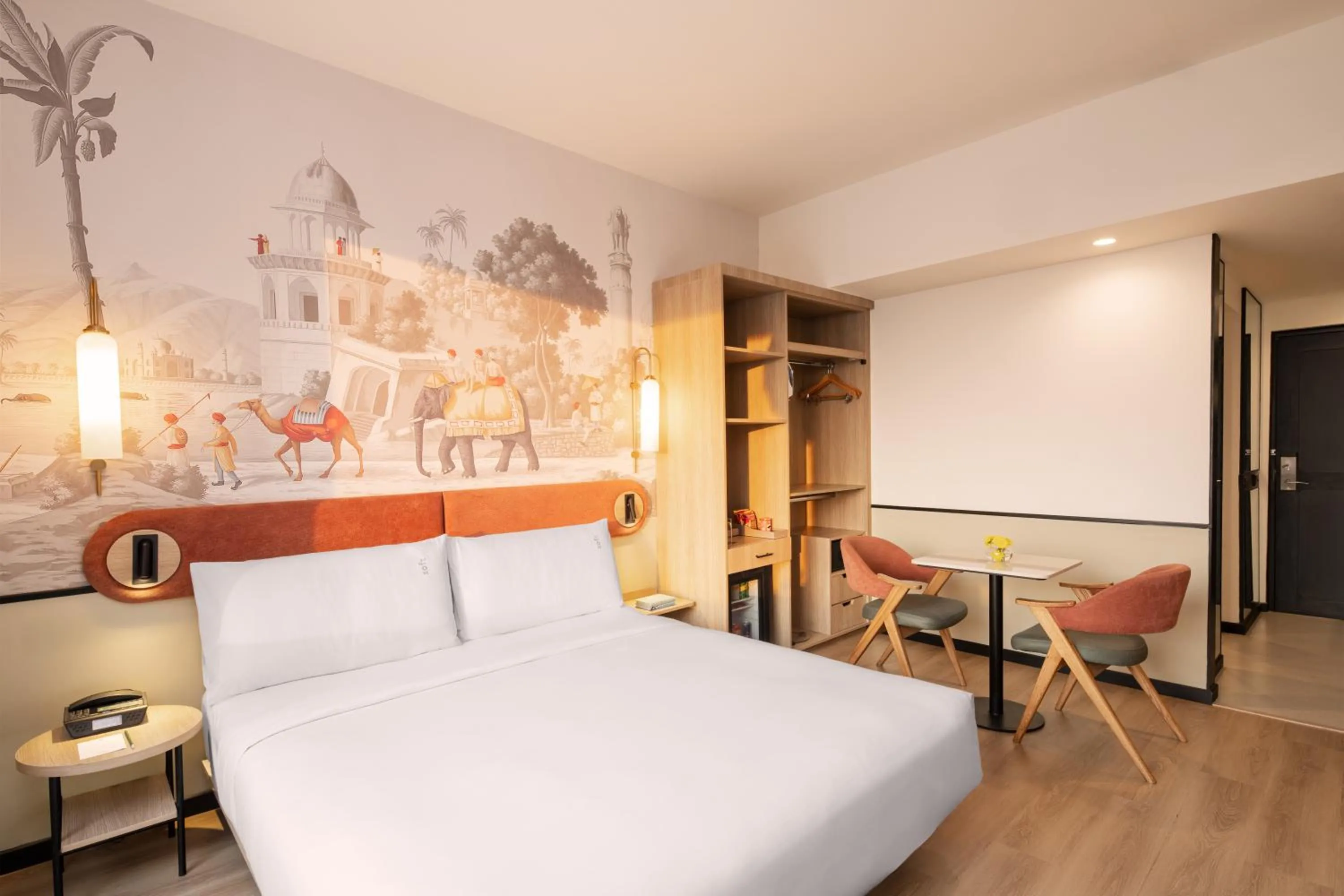 acessibility, Bed in Holiday Inn Gurgaon NH8 by IHG