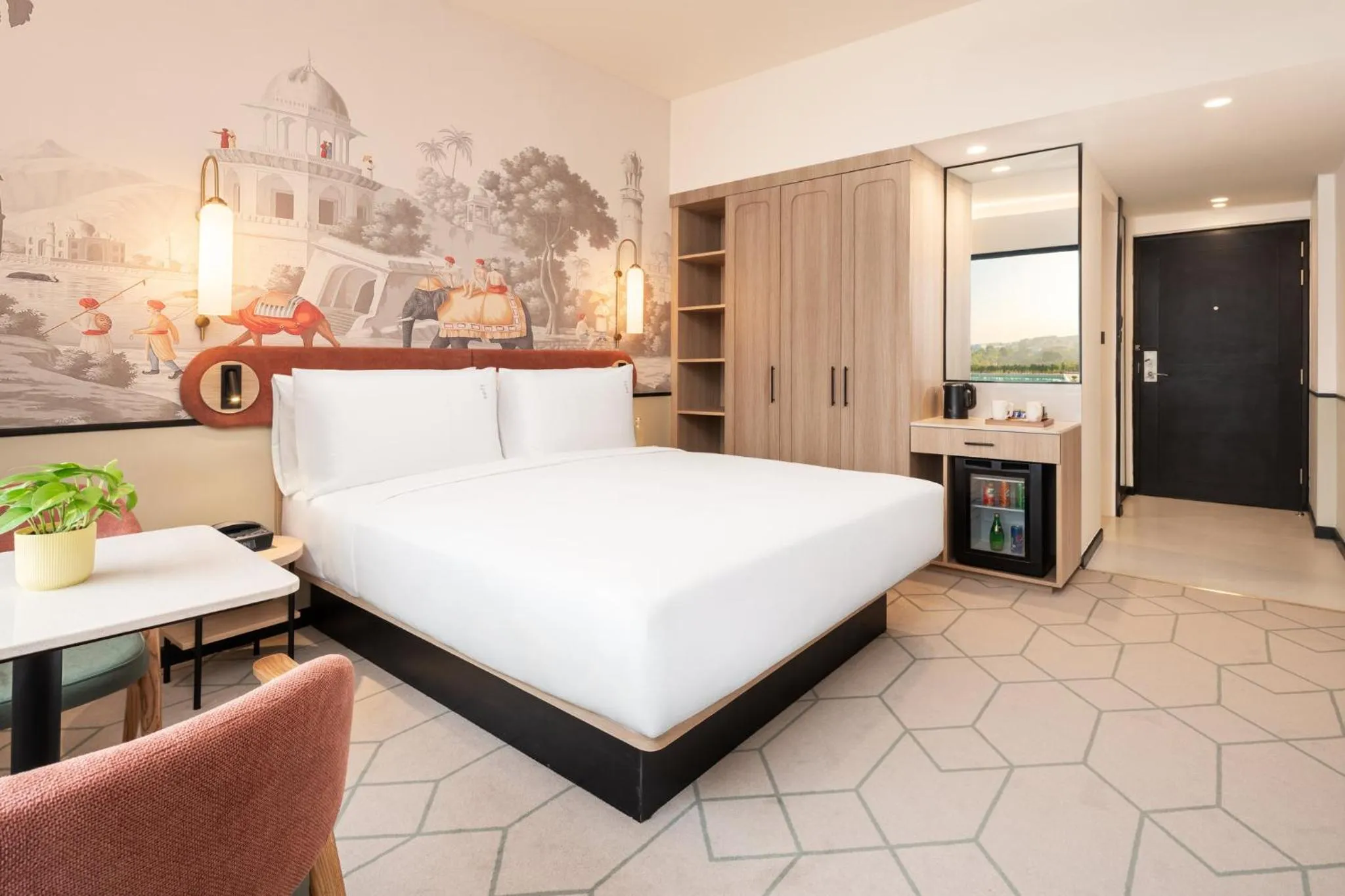 Photo of the whole room, Bed in Holiday Inn Gurgaon NH8 by IHG