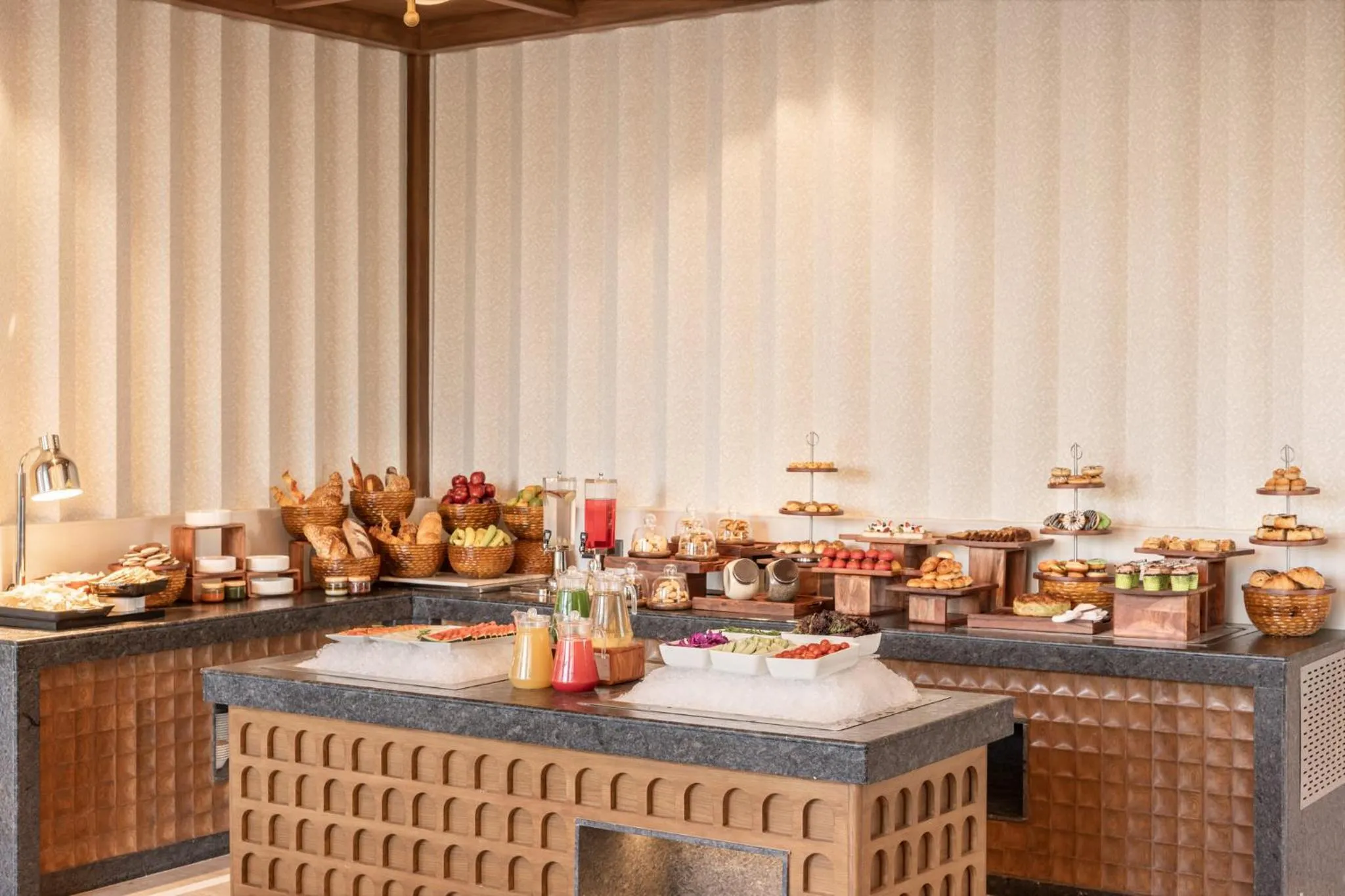 Breakfast in Holiday Inn Gurgaon NH8 by IHG