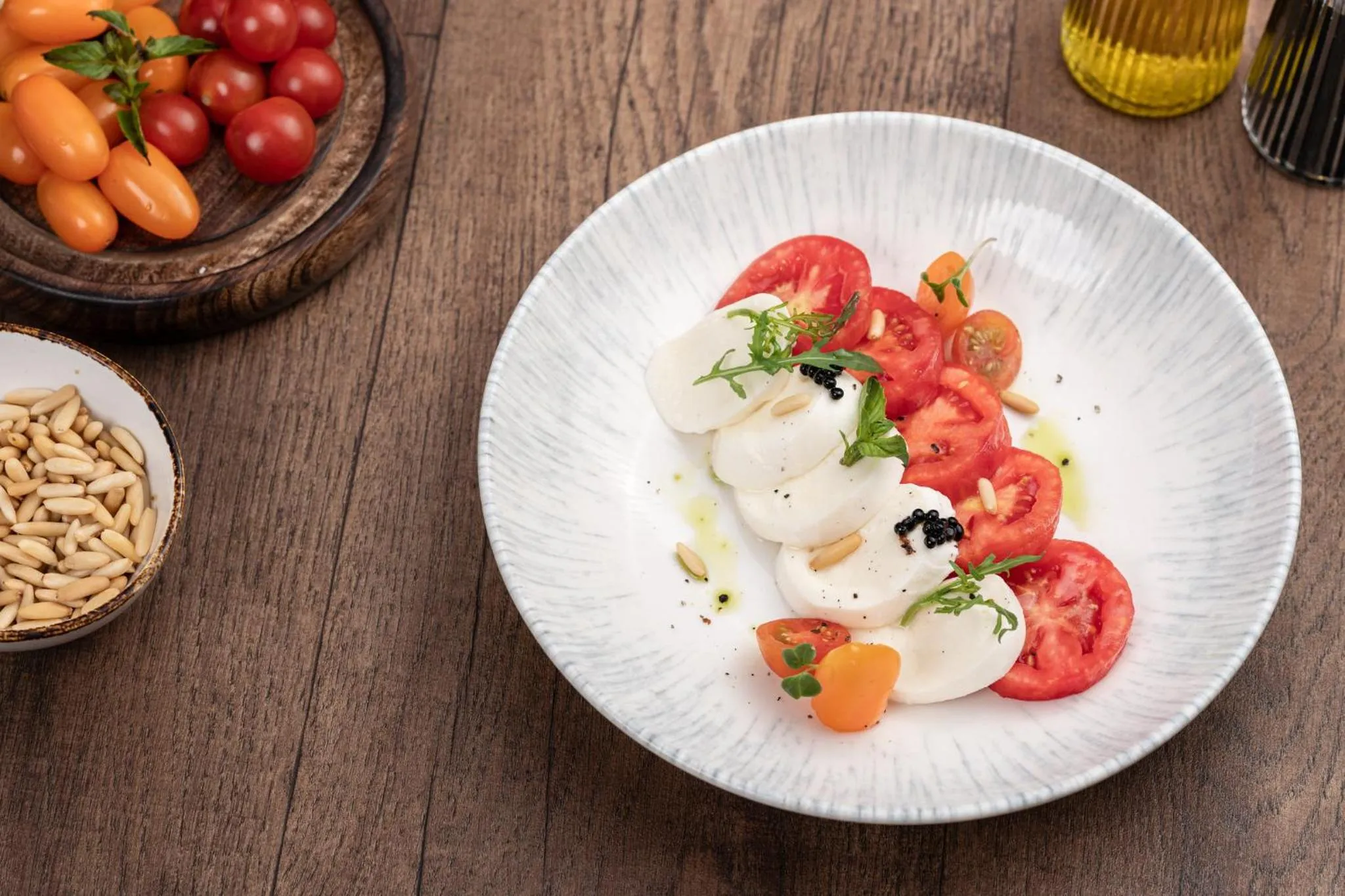 Restaurant/places to eat in Holiday Inn Gurgaon NH8 by IHG