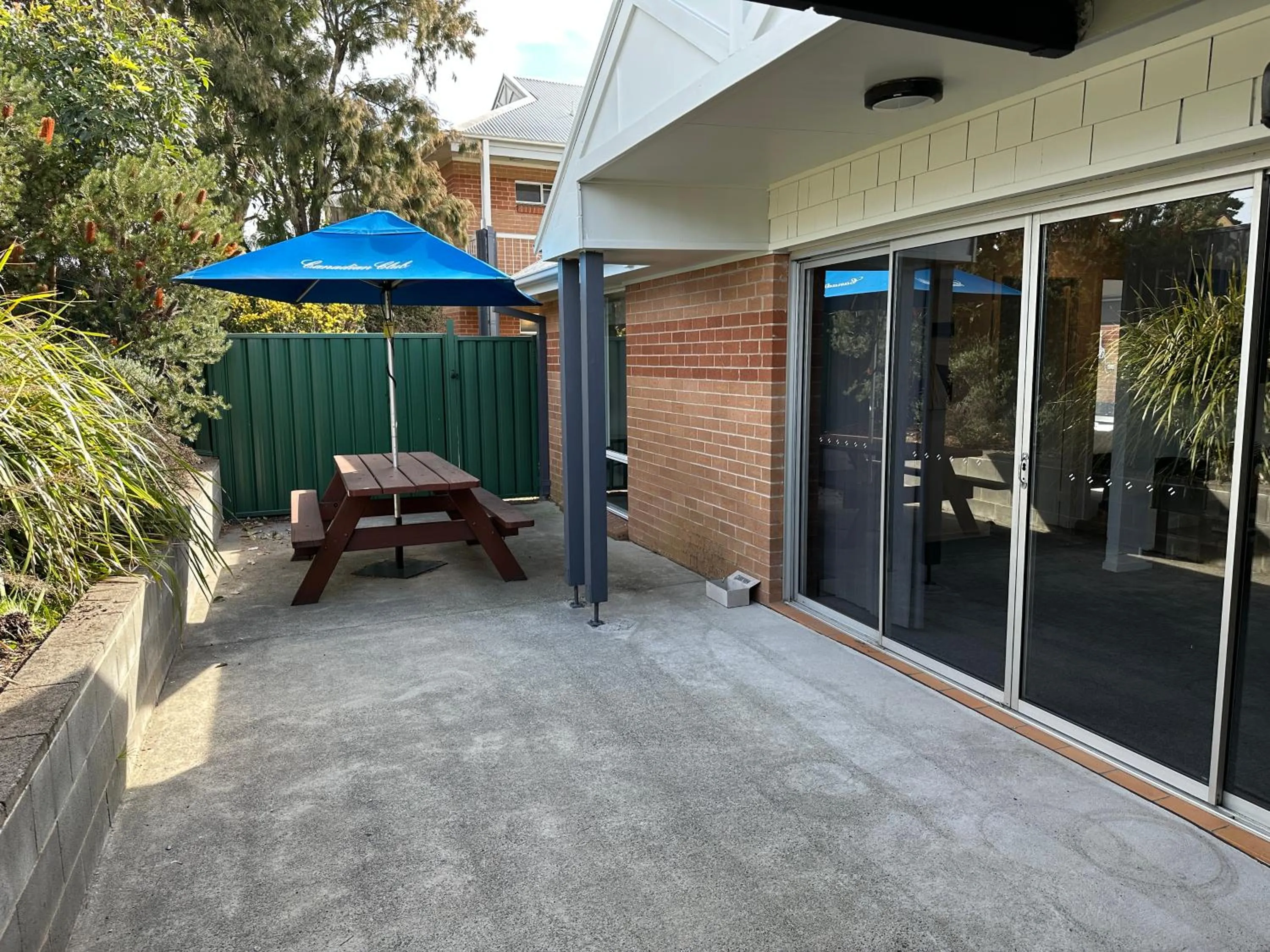Balcony/Terrace in The Oaks Hotel Motel