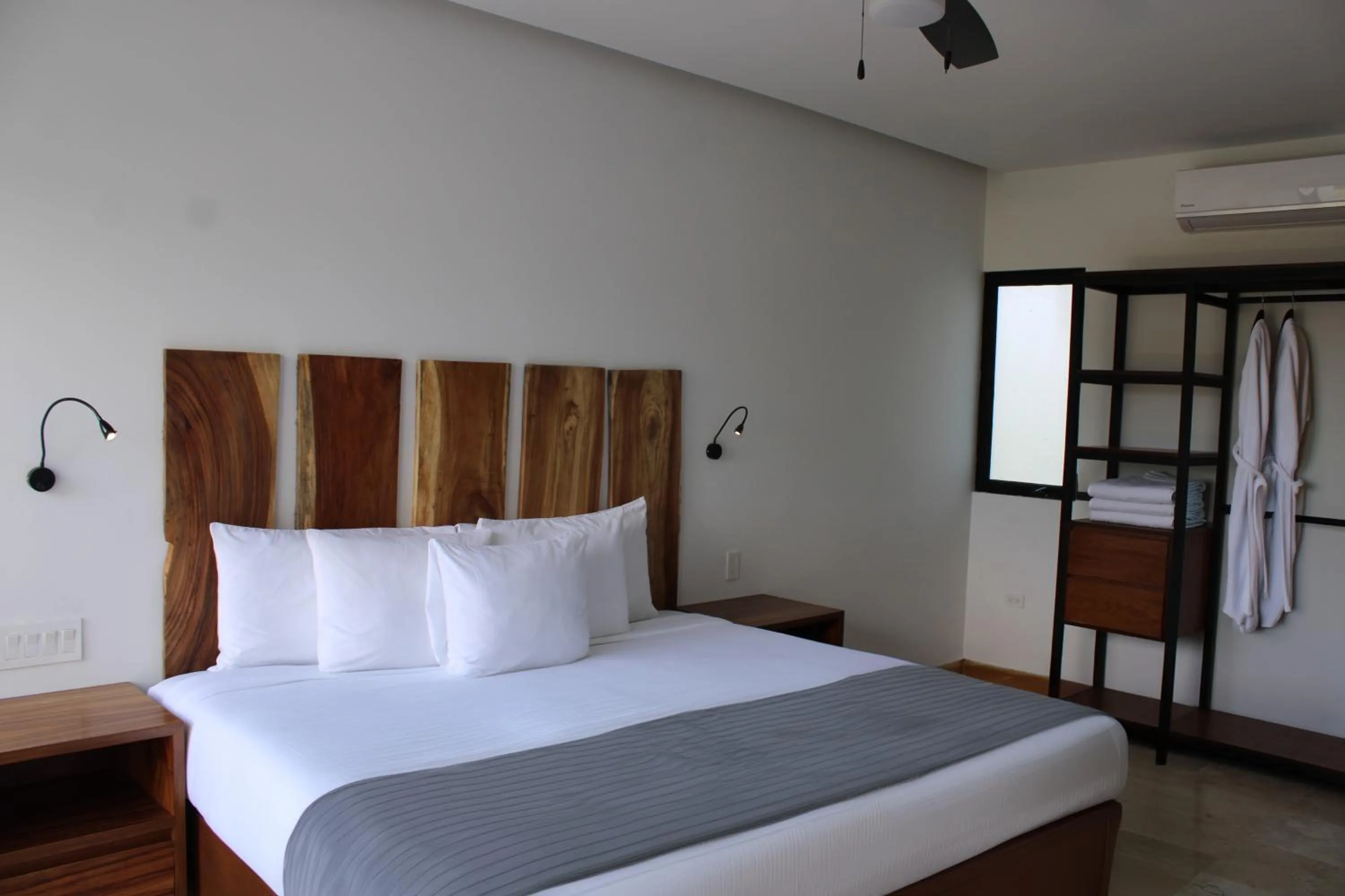 Bed in Hotel B10 - Distinctive Hotel-