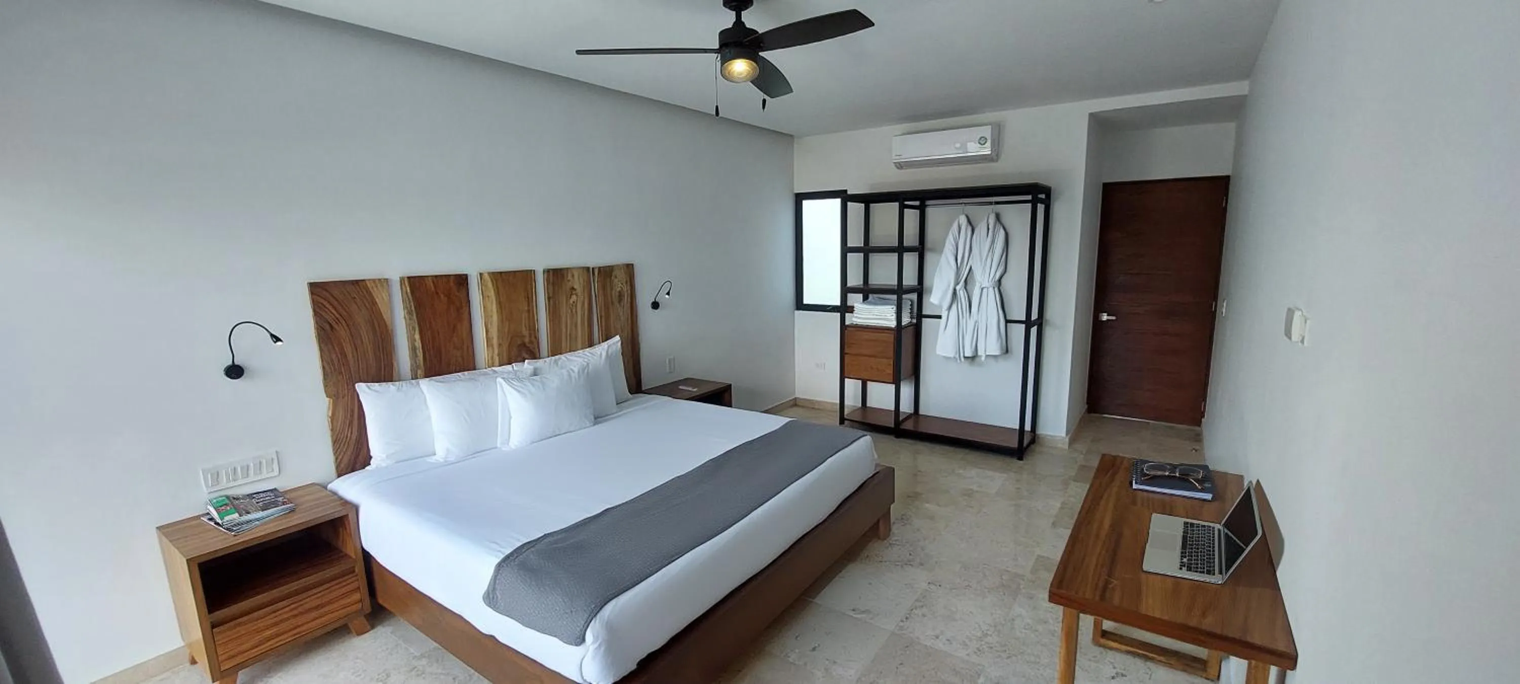 Bed in Hotel B10 - Distinctive Hotel-