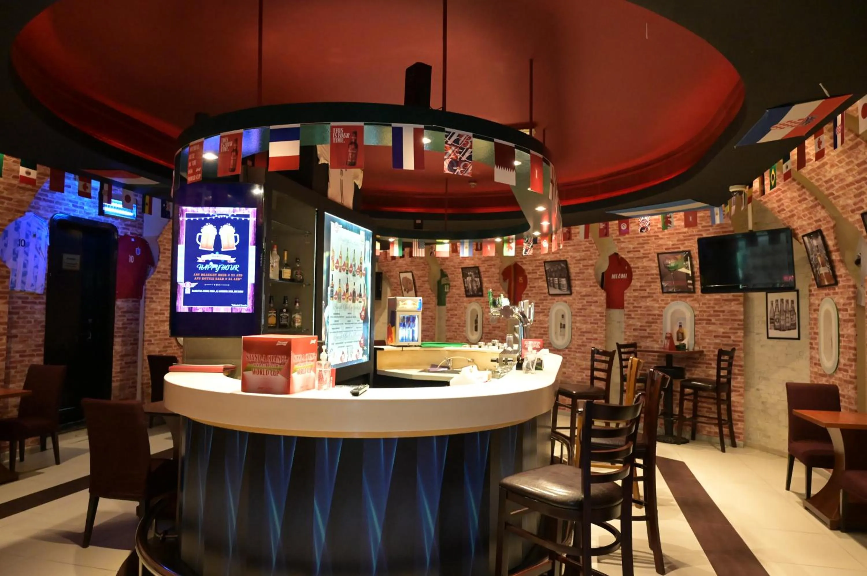 Lounge or bar in Manhattan Avenue Hotel