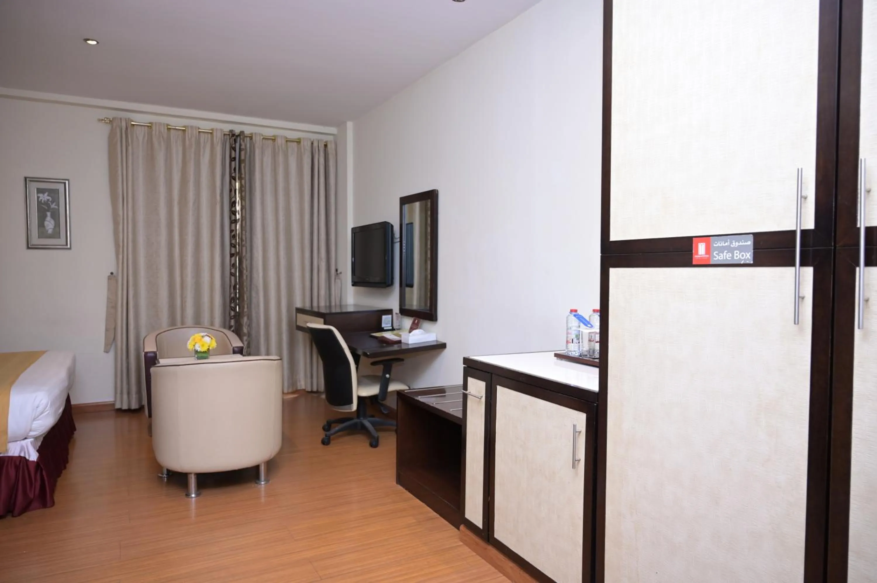 Bedroom, Bed in Manhattan Avenue Hotel