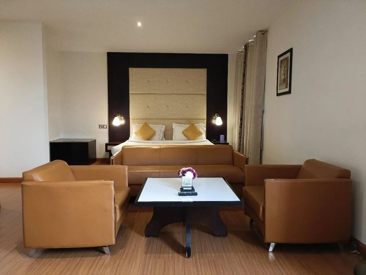 Bedroom, Bed in Manhattan Avenue Hotel