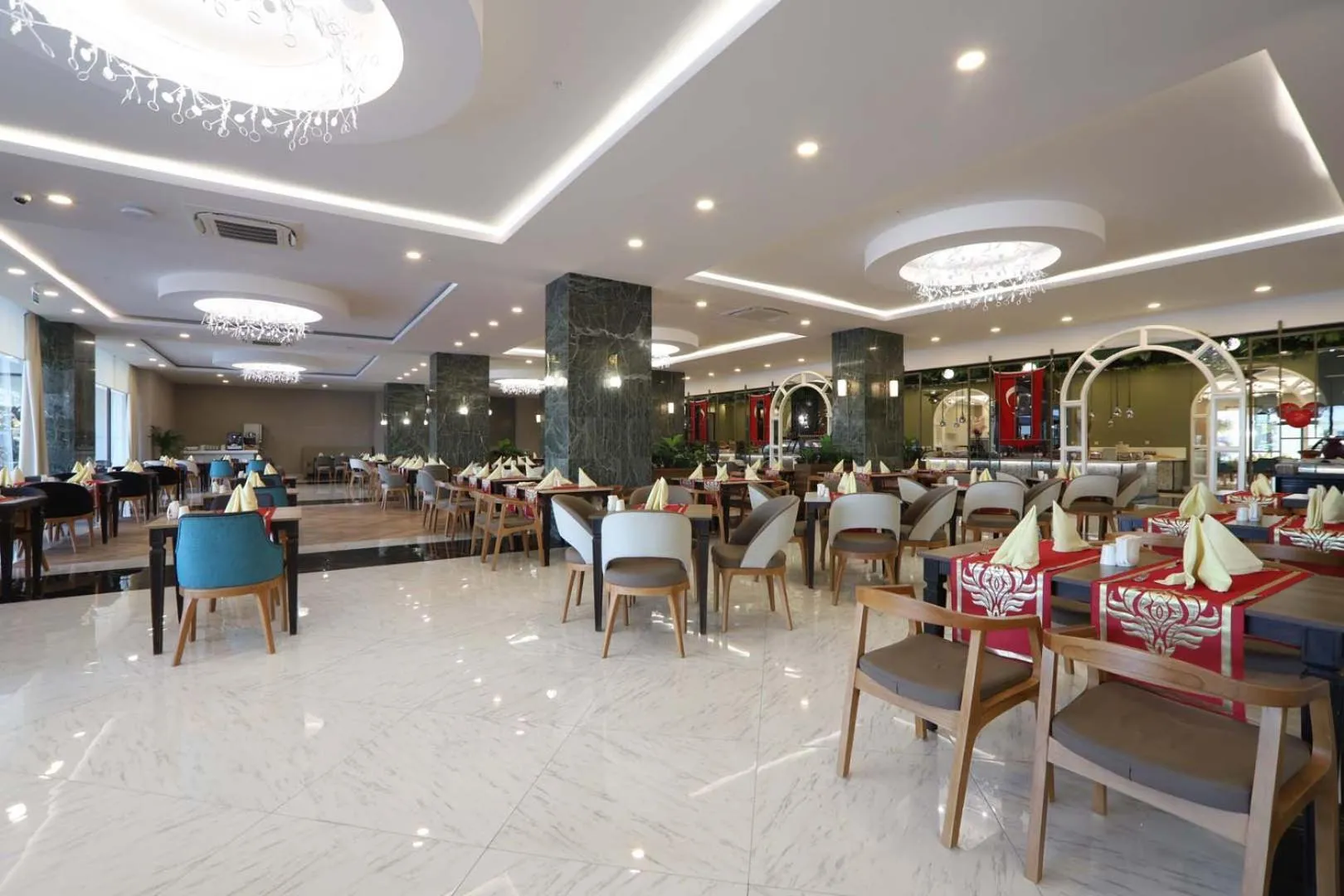 Restaurant/places to eat in Dream Water World