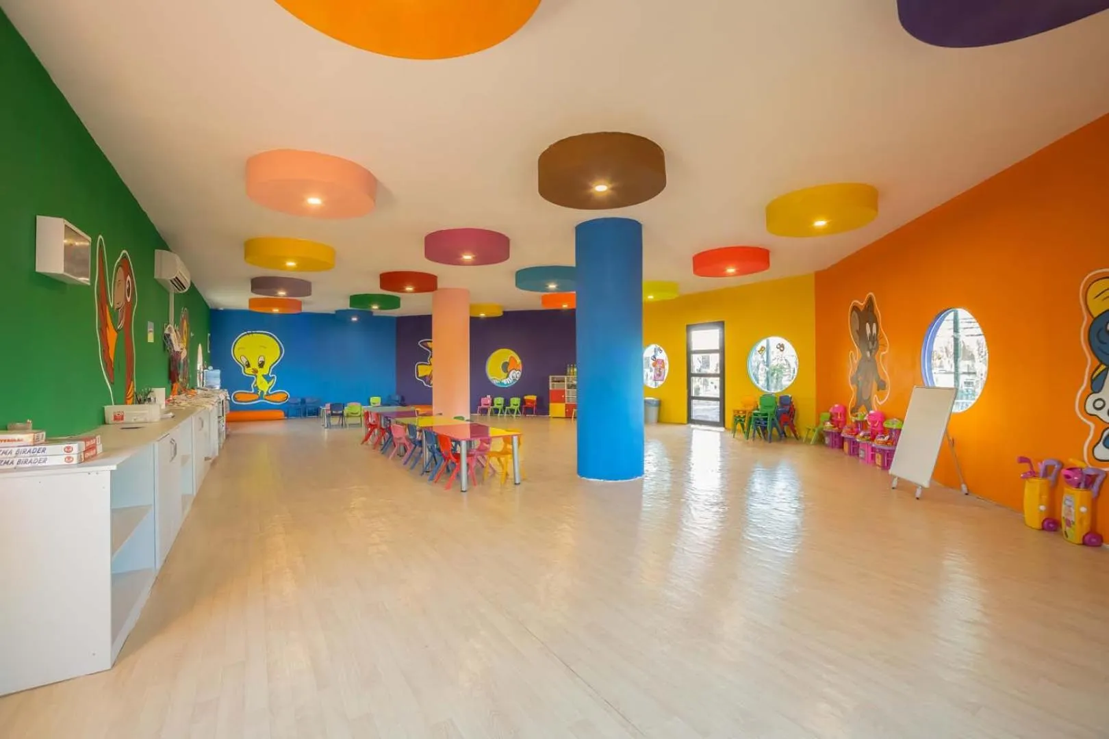 Kids's club in Dream Water World