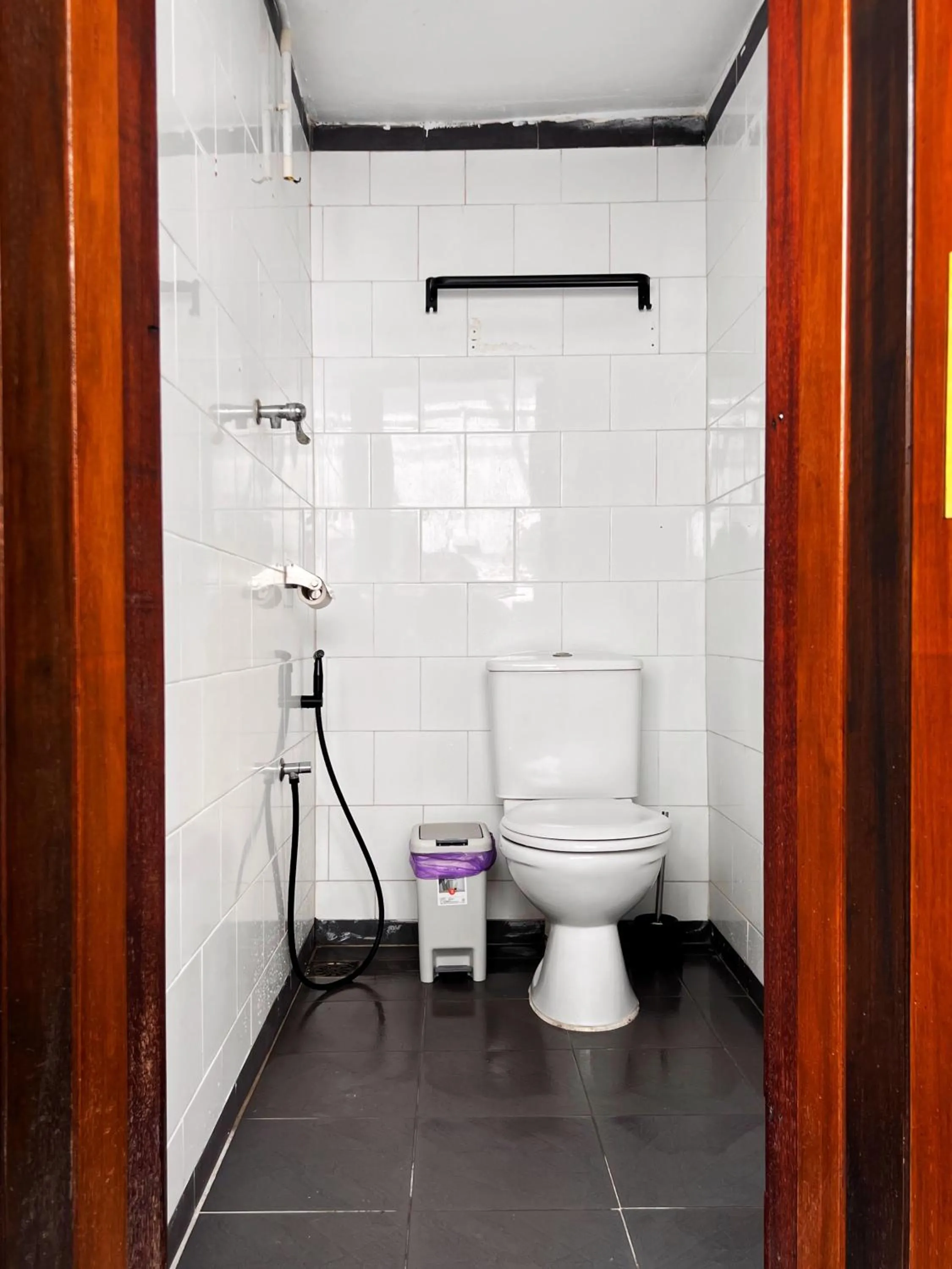 Toilet in Pine Muntri