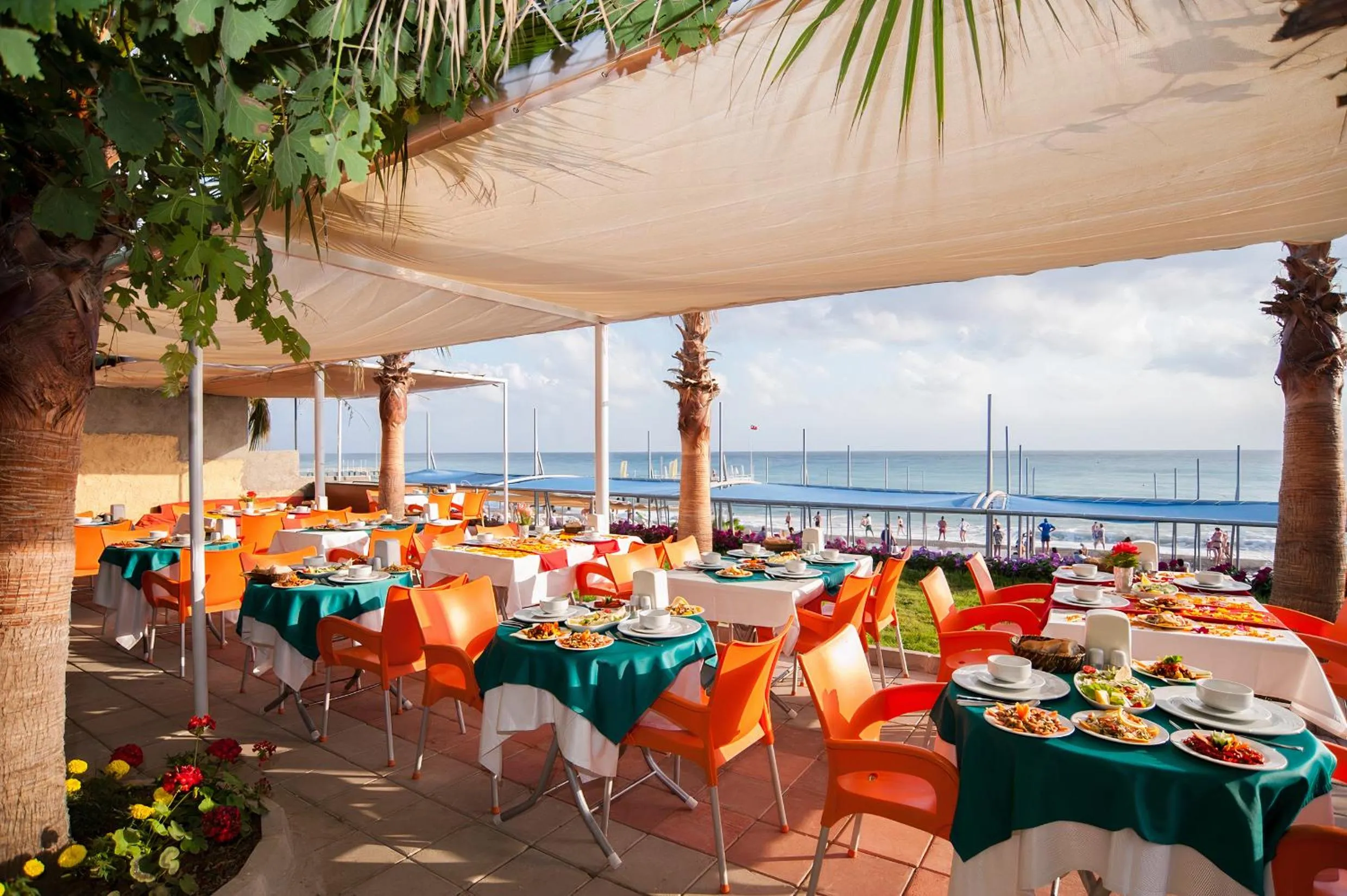 Restaurant/places to eat in Concordia Celes Beach Hotel