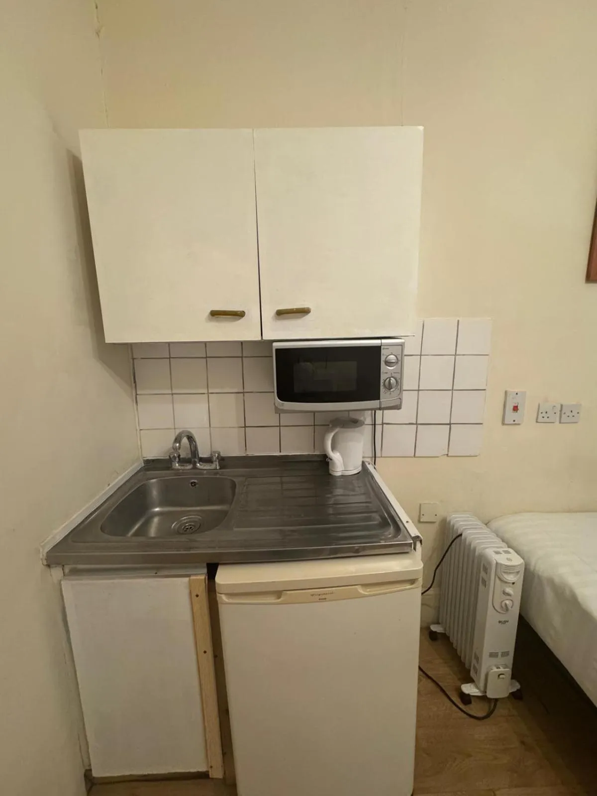 Kitchen or kitchenette in Anwar House