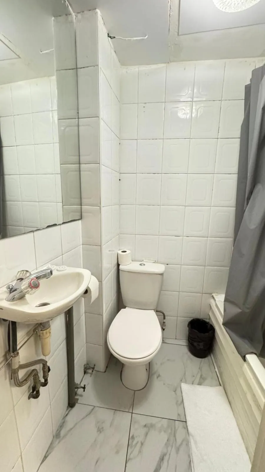 Bathroom in Anwar House